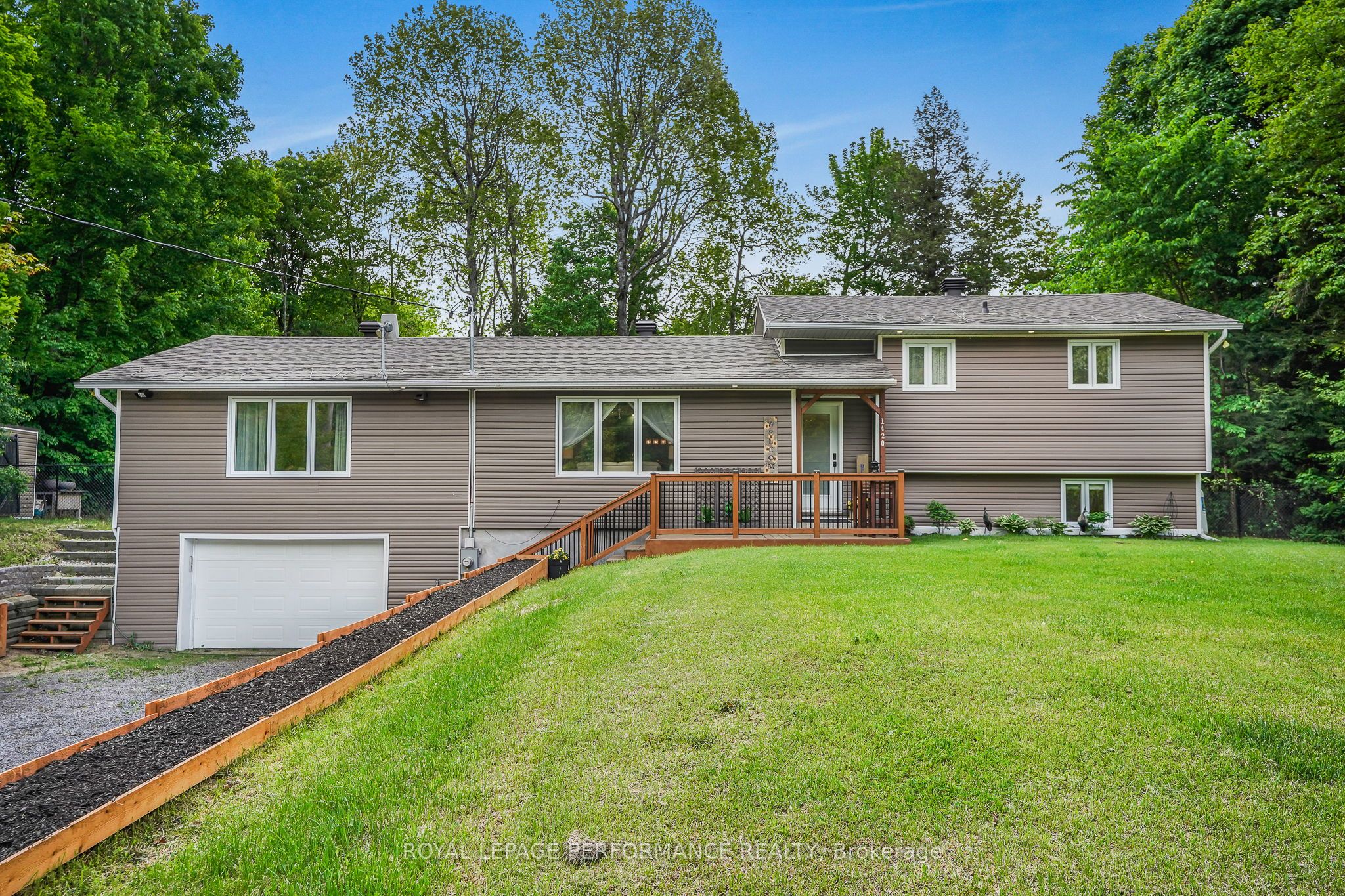 1420 Lacroix Road, Clarence-Rockland, ON K0A 2A0