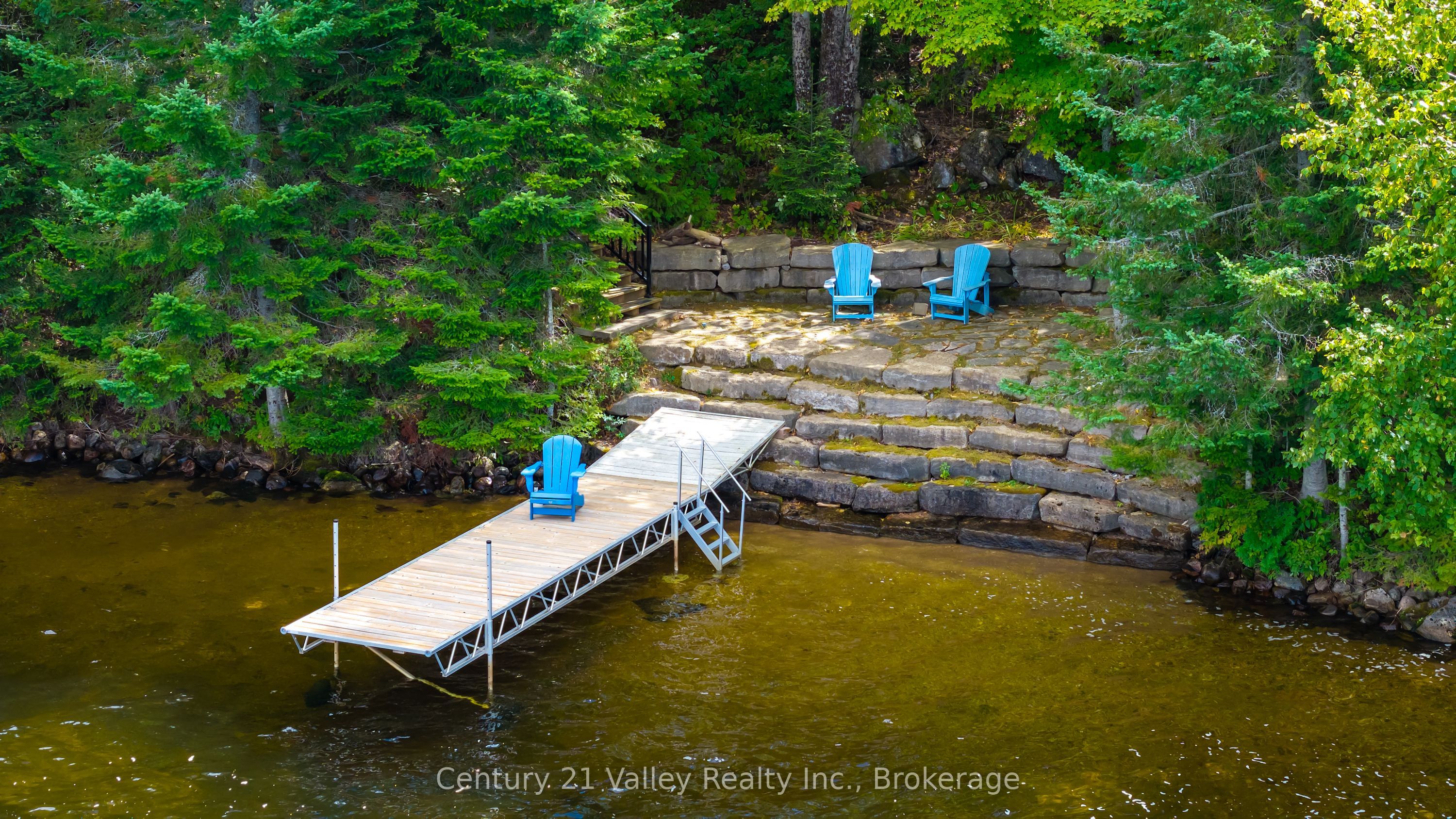 671 Graphite Bay Road, Greater Madawaska, ON K0J 1H0 photo 2