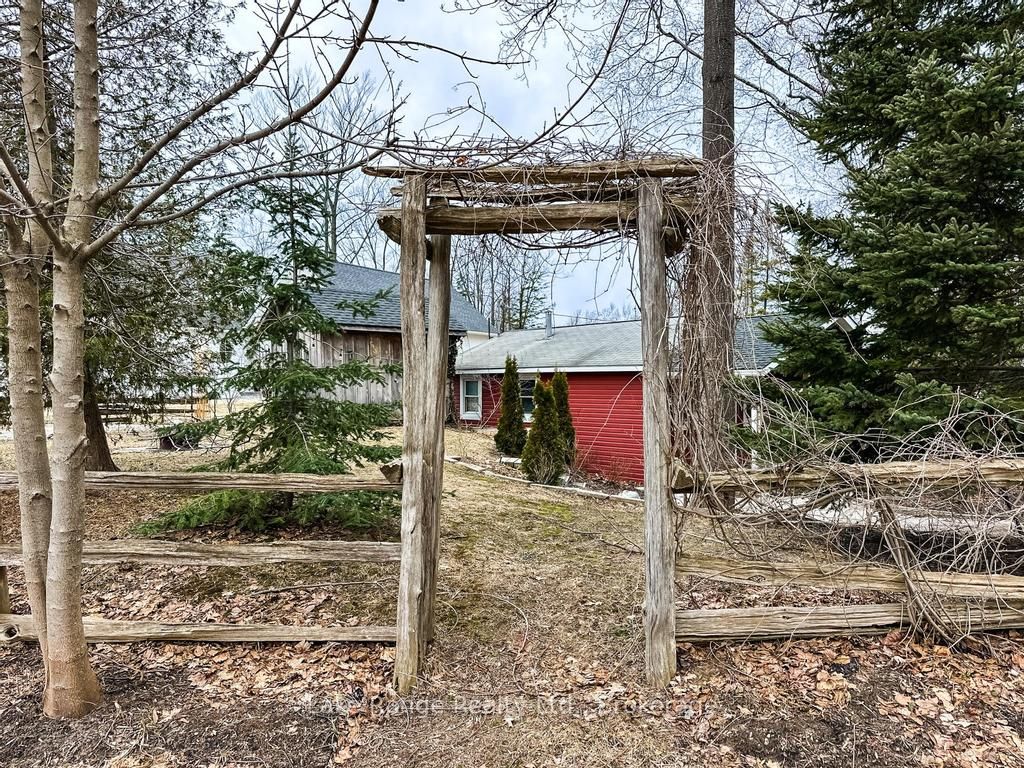 23 E Parker Dr Drive E, Morris Turnberry, ON N0G 1E0 photo 3