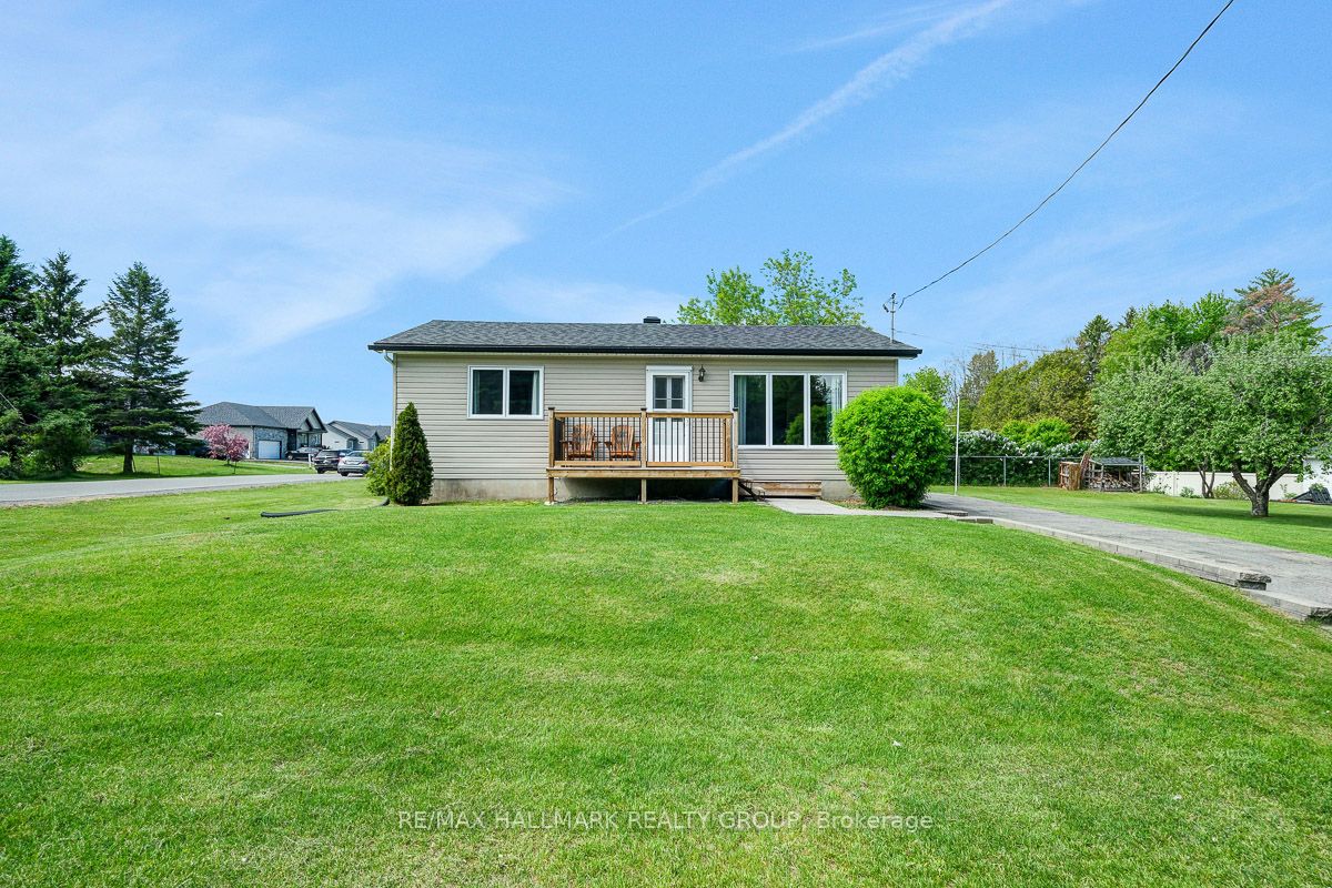 1862 Landry Road, Clarence-Rockland, ON K0A 1N0