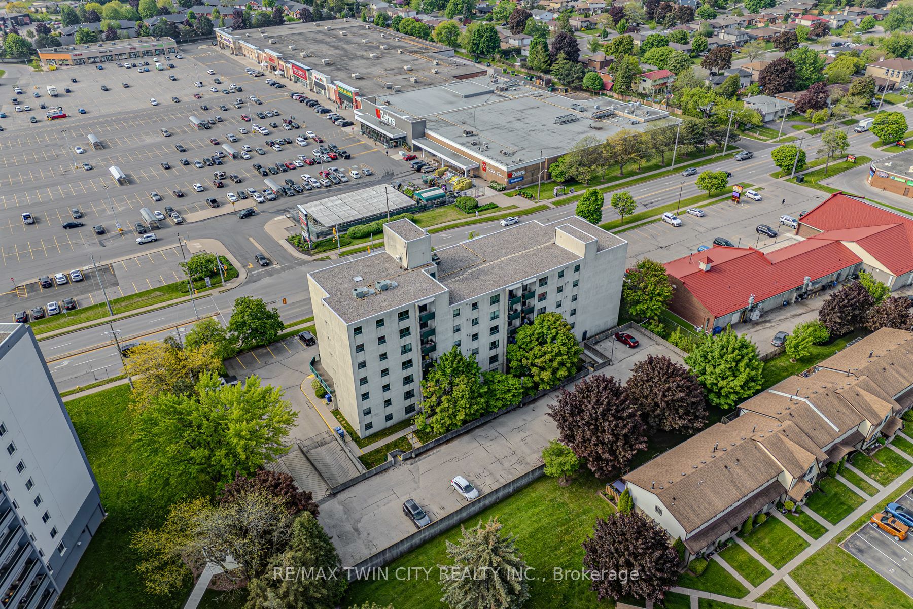 421 FAIRVIEW Drive 301, Brant, ON N3R 7M3 photo 5