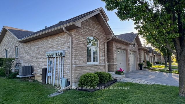 751 Rymal Road W 16, Hamilton, ON L9B 2Y3 photo 2