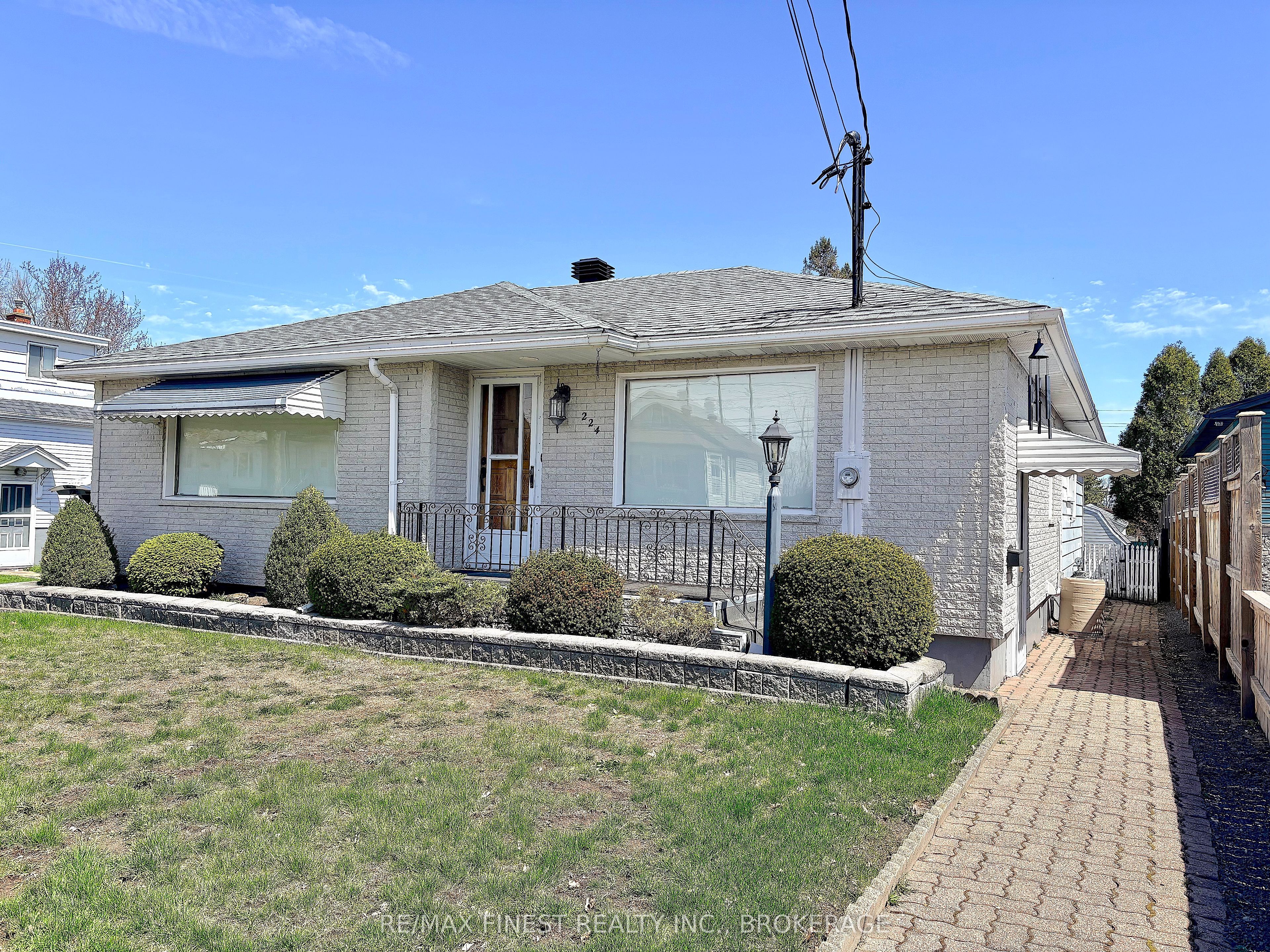 224 DANIS Avenue, Cornwall, ON K6H 5E7 photo 2