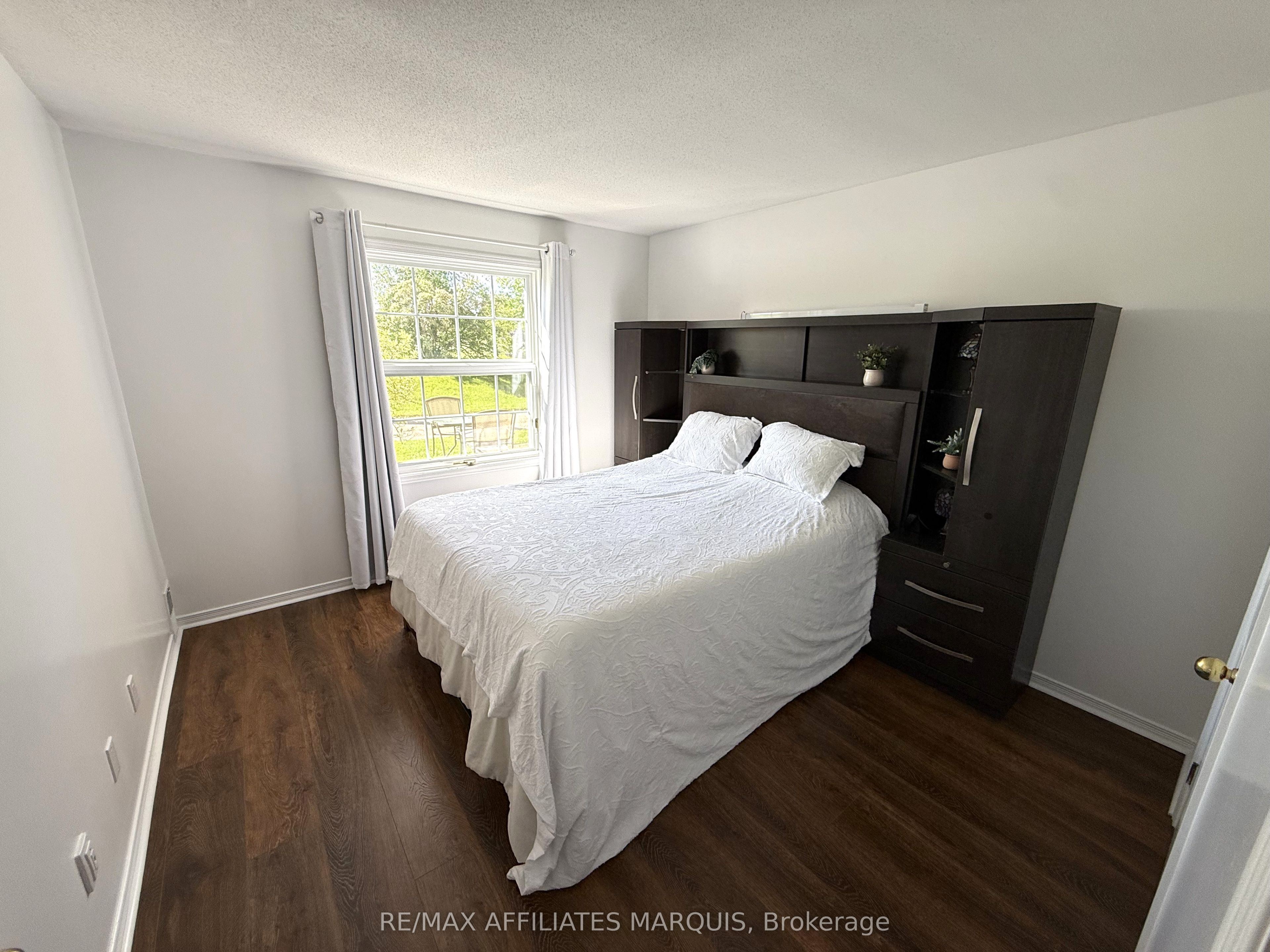 40 Pearl Street 115, Smiths Falls, ON K7A 5B5 photo 5