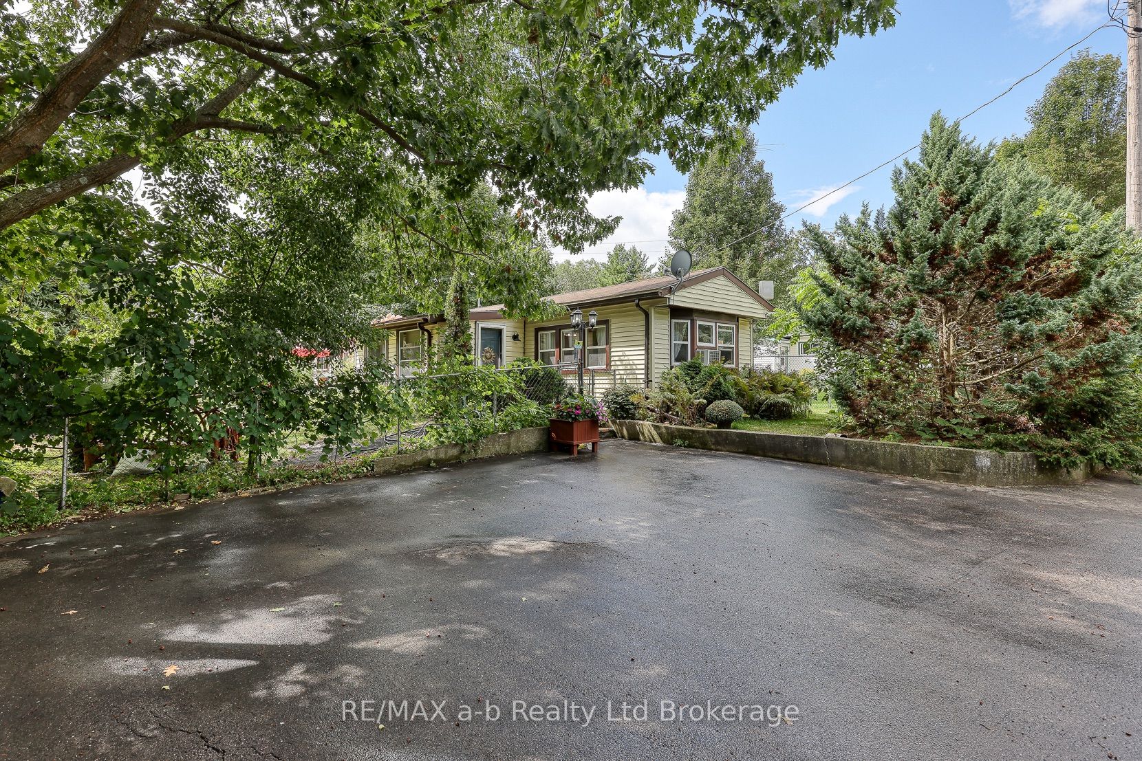 746112 Township 4 Road 26, Blandford-Blenheim, ON N4S 7V9 photo 2