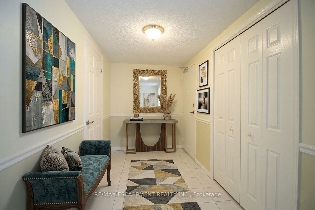 40 Harrisford Street 802, Hamilton, ON L8K 6N1 photo 5