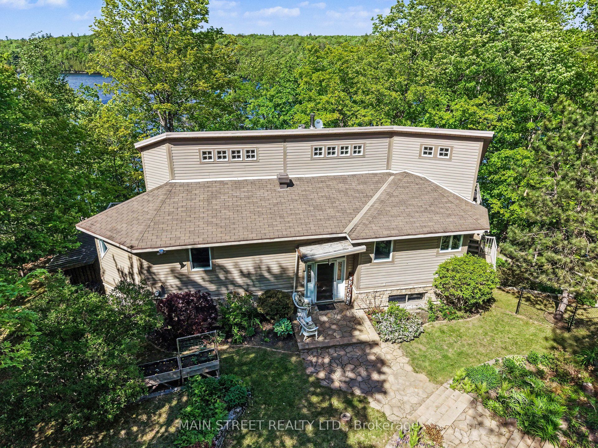 100 Rainbow Lane, Tay Valley, ON K0H 2B0