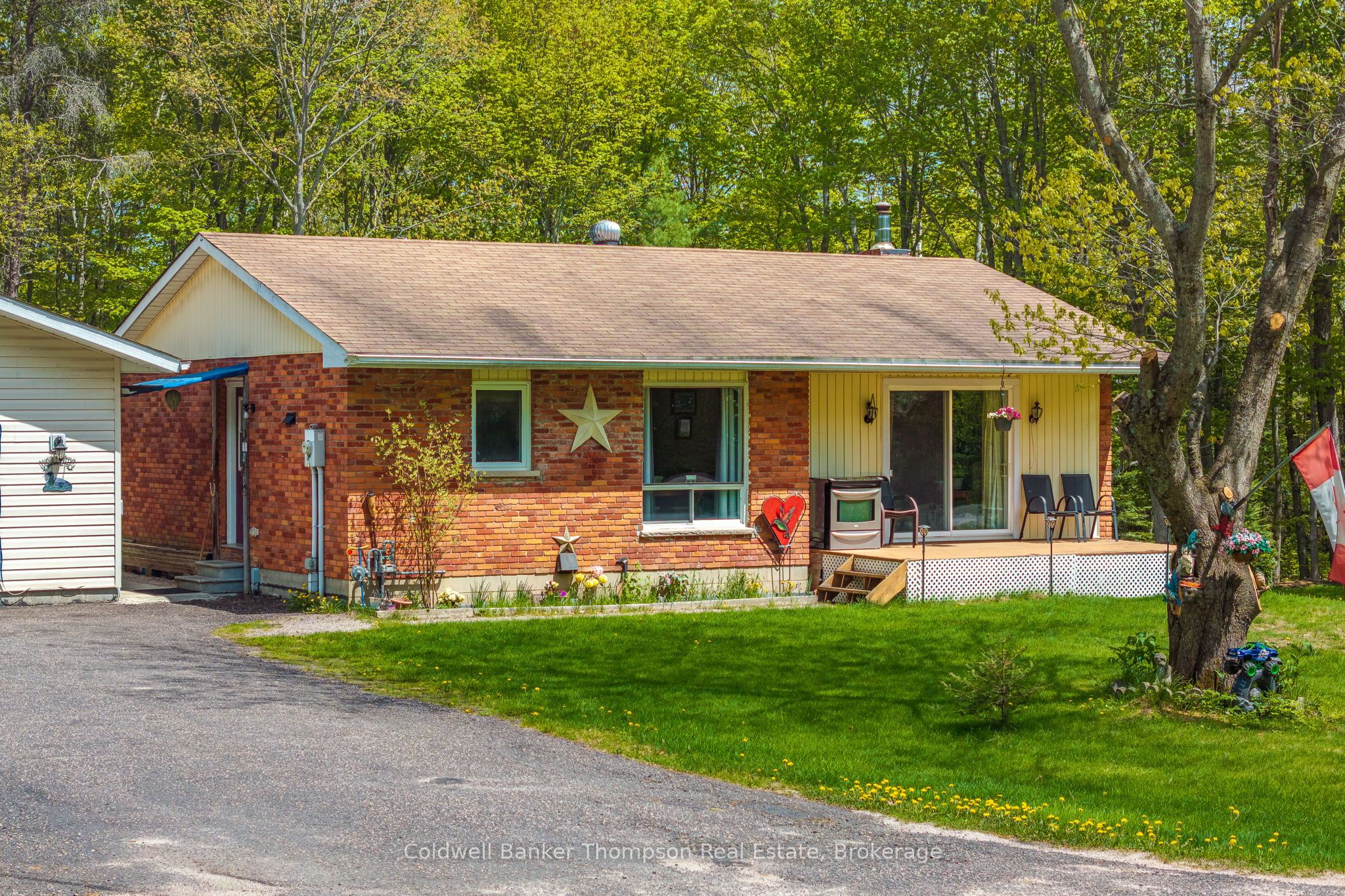 329 Albert Street N, Strong, ON P0A 1Z0 photo 3