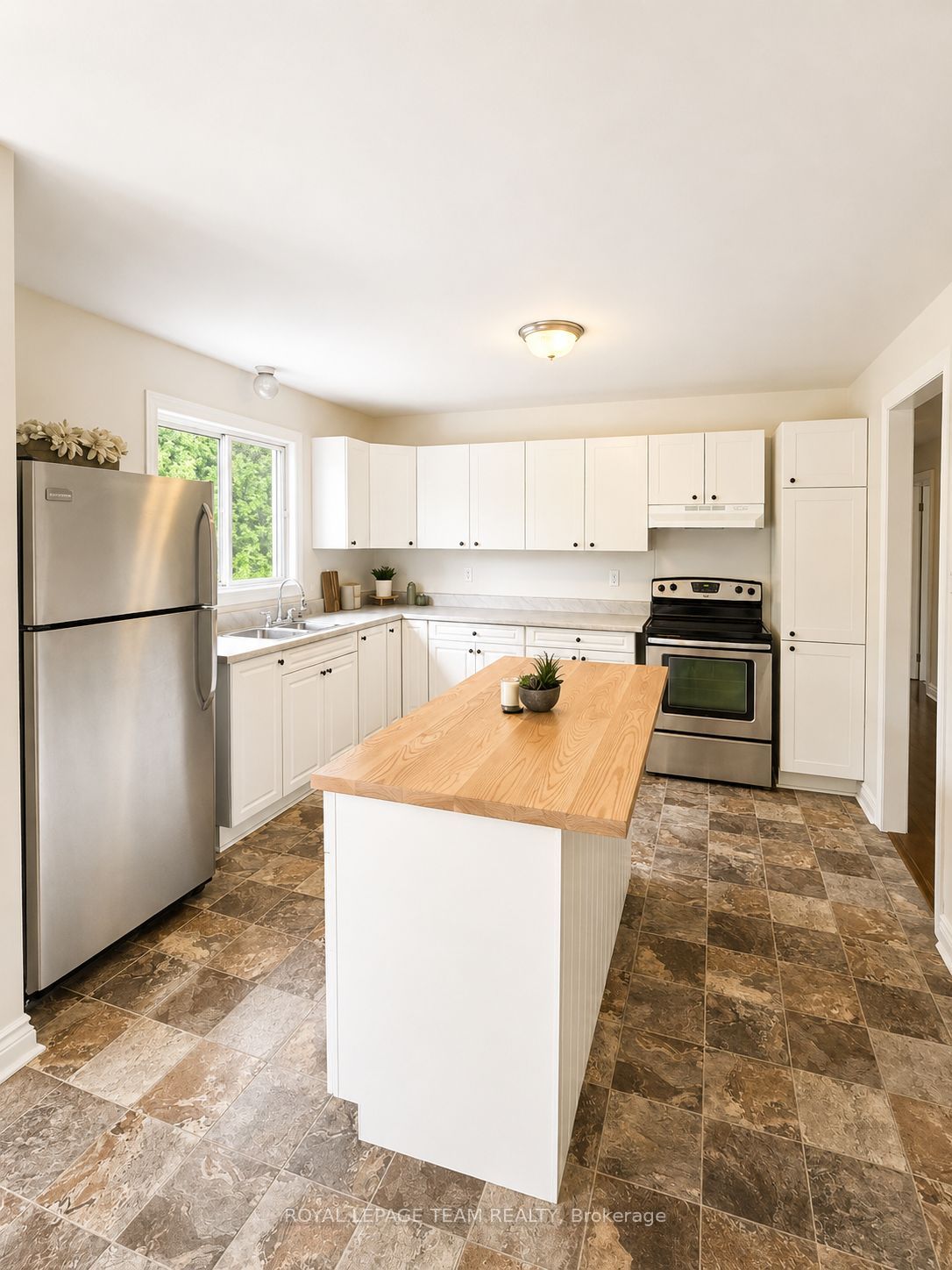 8133 County Rd 44 Road, Edwardsburgh/Cardinal, ON K0E 1X0 photo 3
