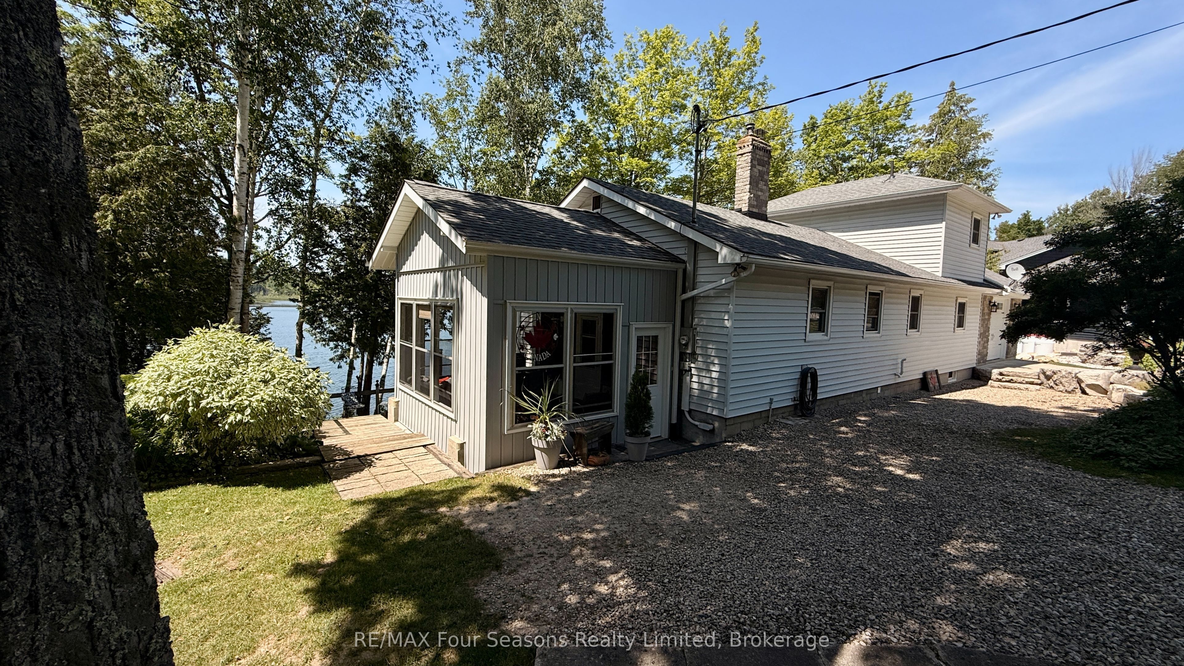 52 Shore Drive, South Bruce Peninsula, ON N0H 1A0