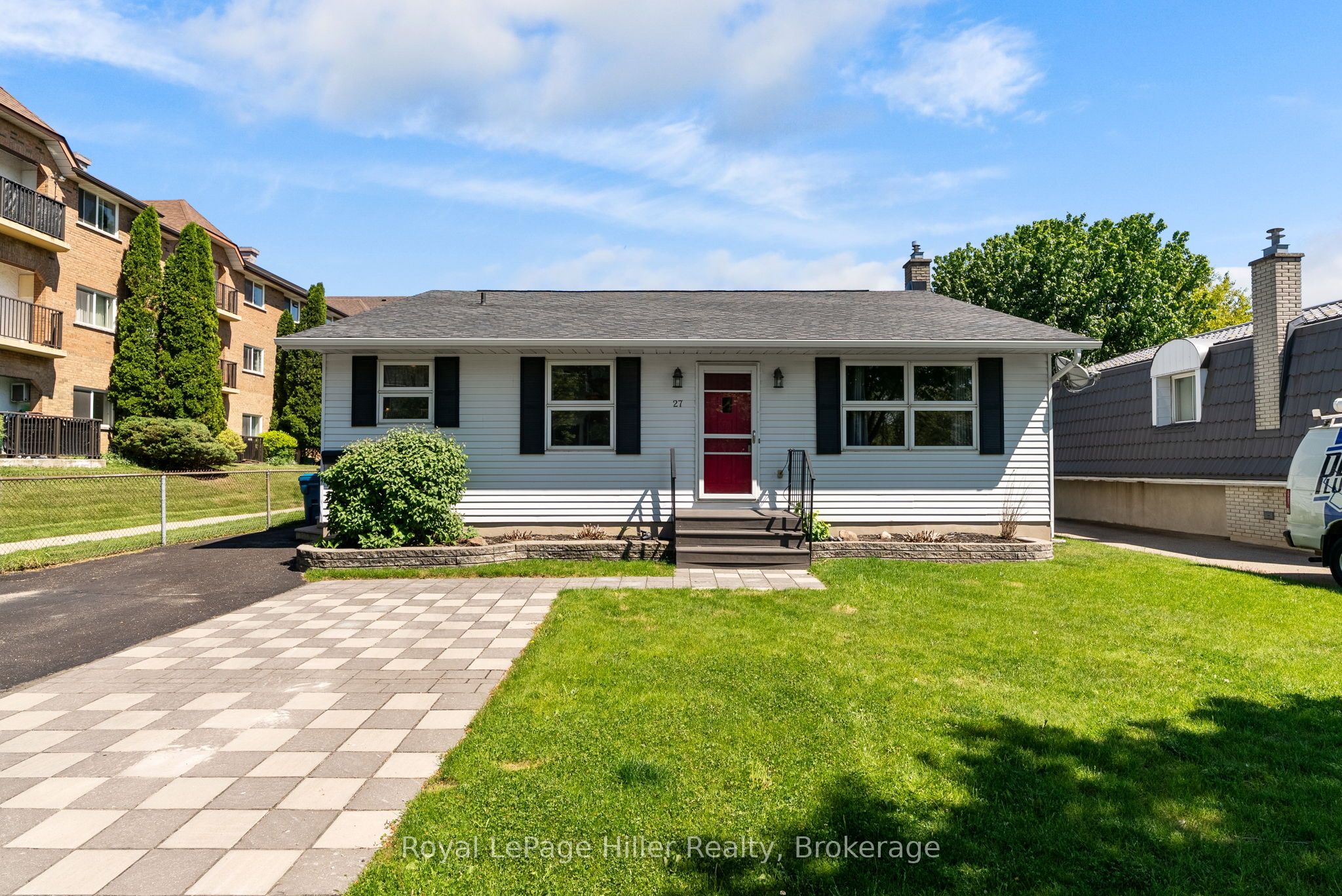 27 Greenwood Drive, Stratford, ON N5A 7K1