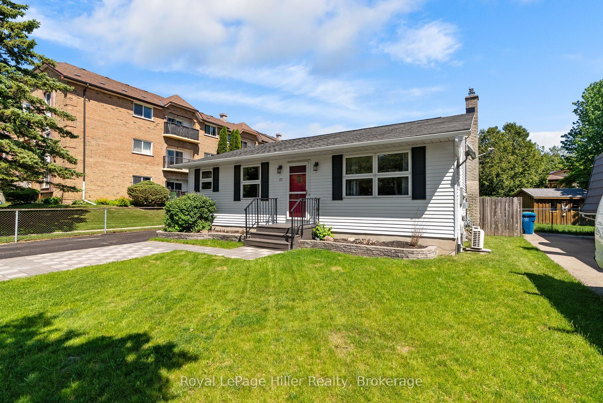 27 Greenwood Drive, Stratford, ON N5A 7K1 photo 2