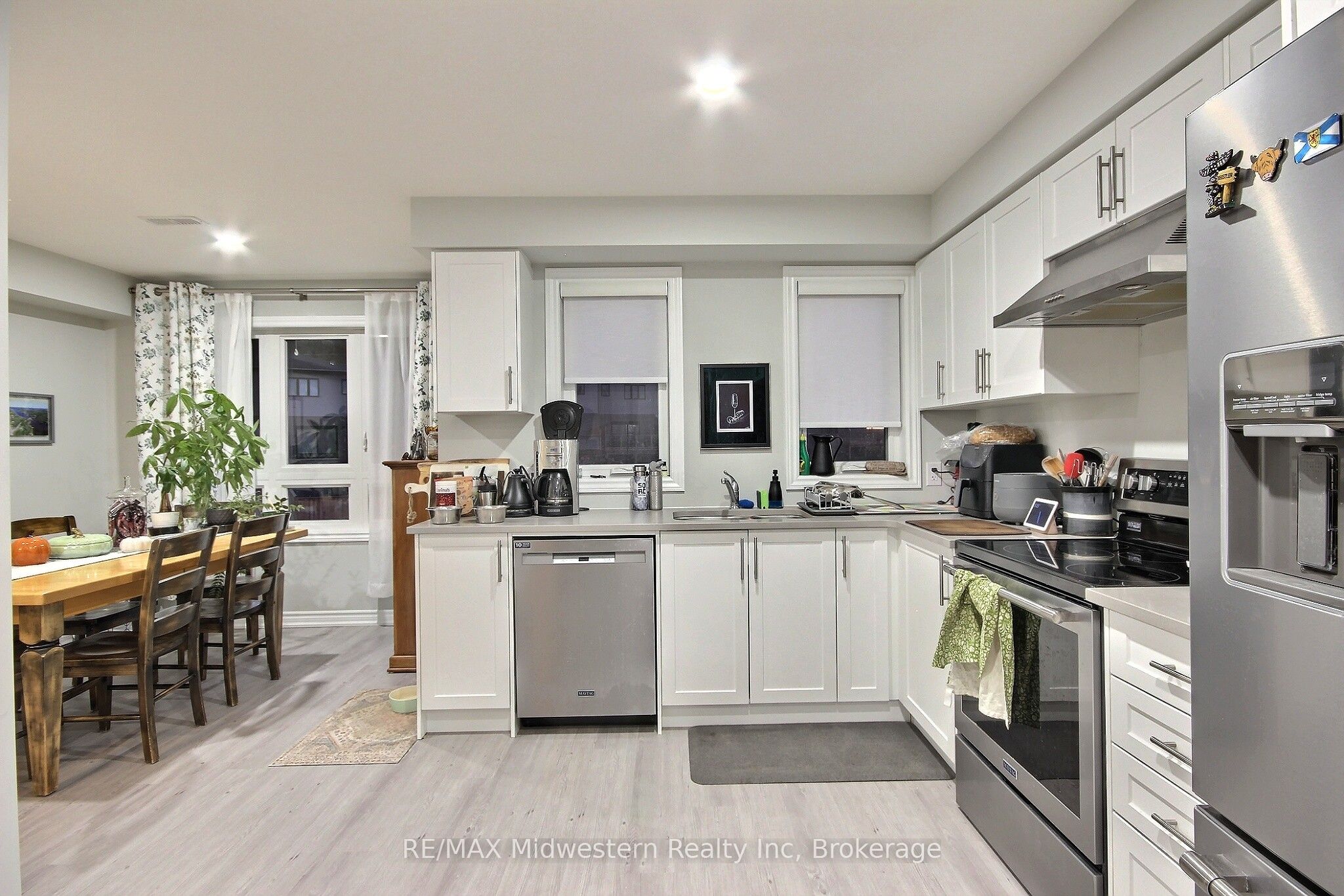 287 Chapel Hill Drive 35, Kitchener, ON N2R 0S4 photo 2