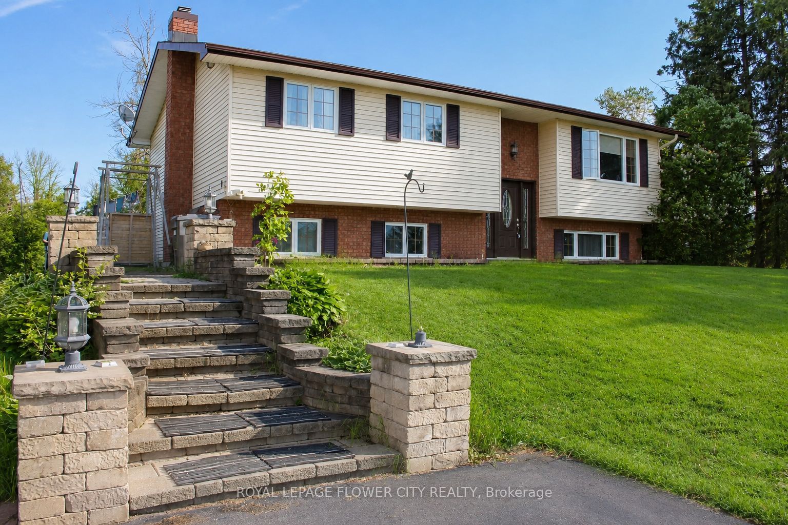18528 Paragon Road, South Glengarry, ON K6H 5R5 photo 3