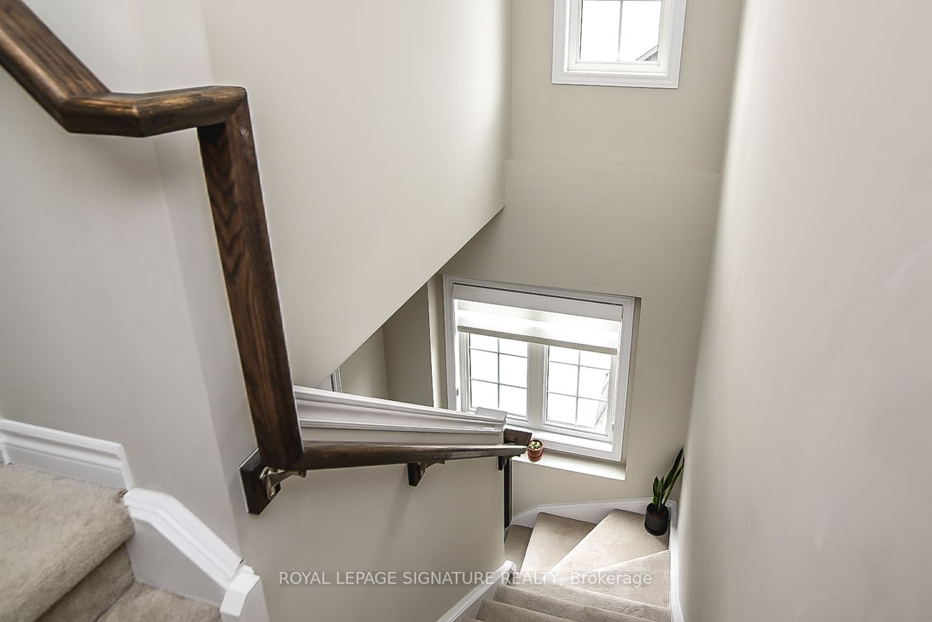 377 Glancaster Road 53, Hamilton, ON L9G 0G4 photo 4
