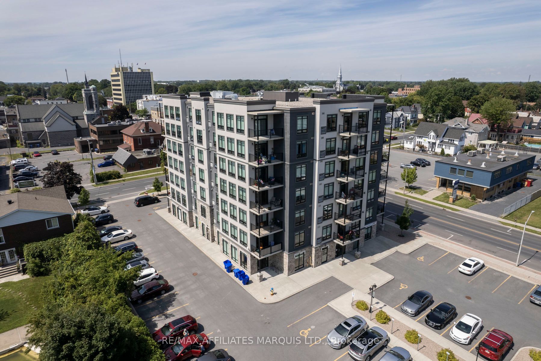 108 Second Street E 1, Cornwall, ON K6H 0C9 photo 3