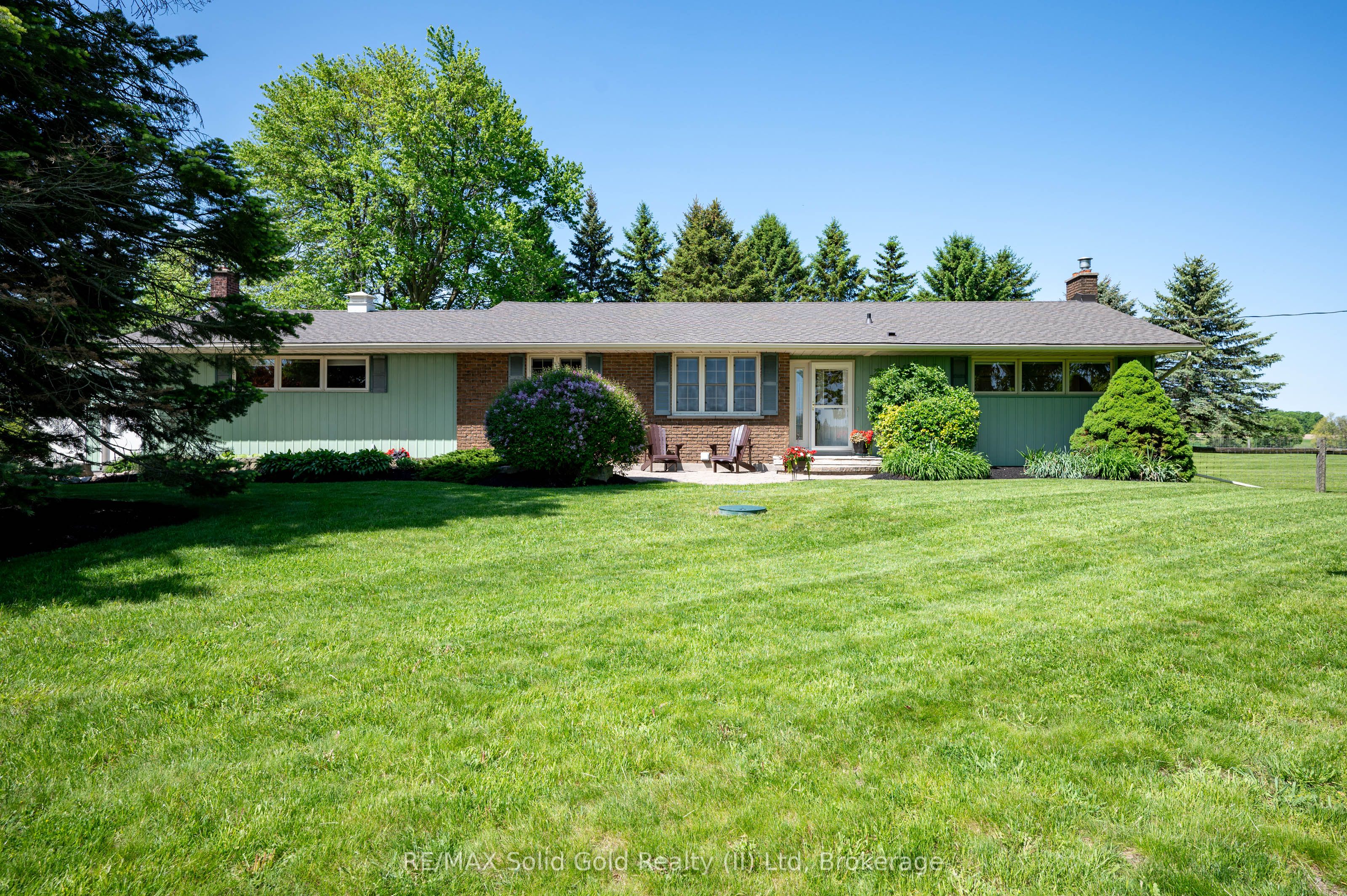 1068 Cameron Road, North Dumfries, ON N0B 1E0 photo 3
