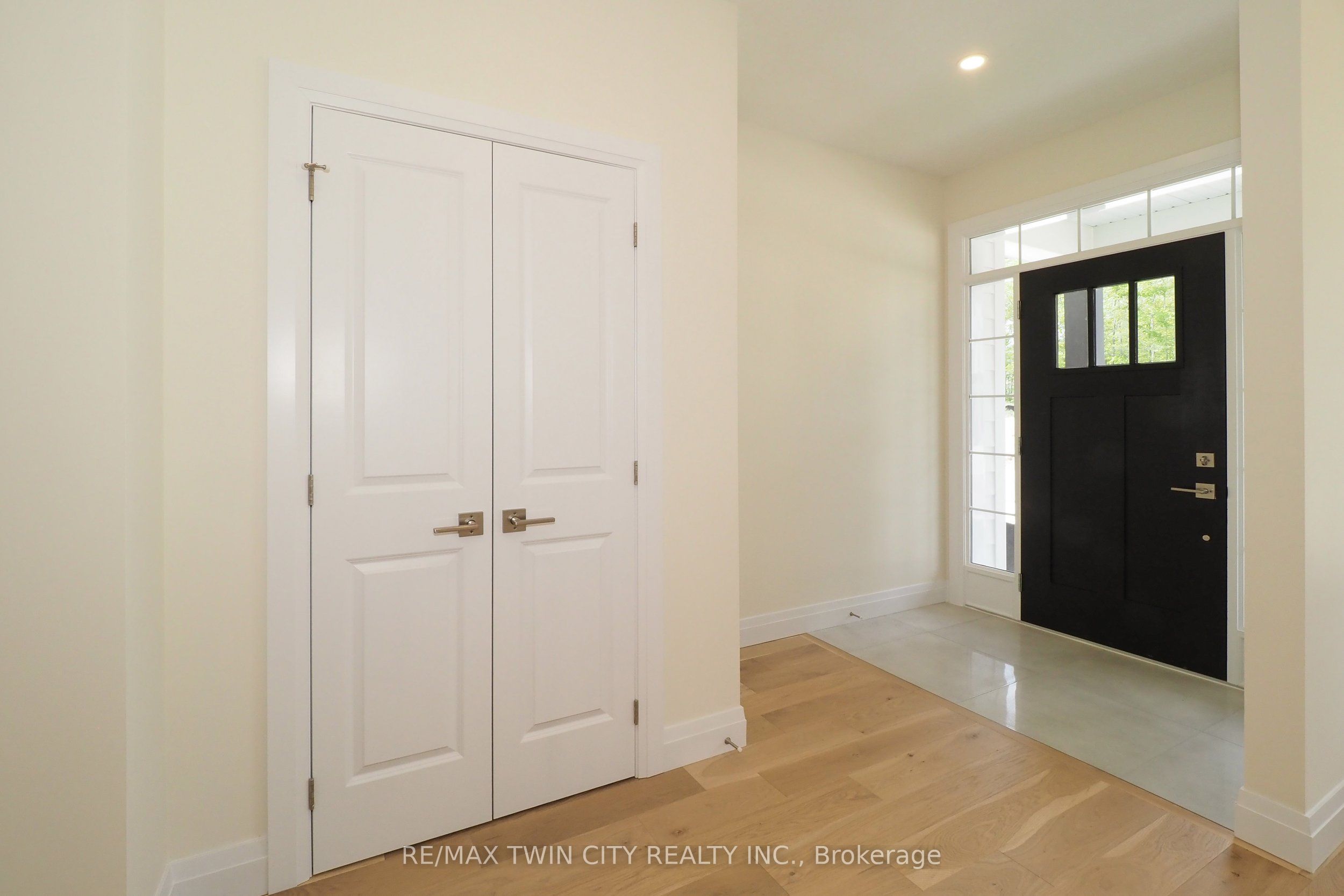 220 JEFFREY Place, Kitchener, ON N2C 2T7 photo 5