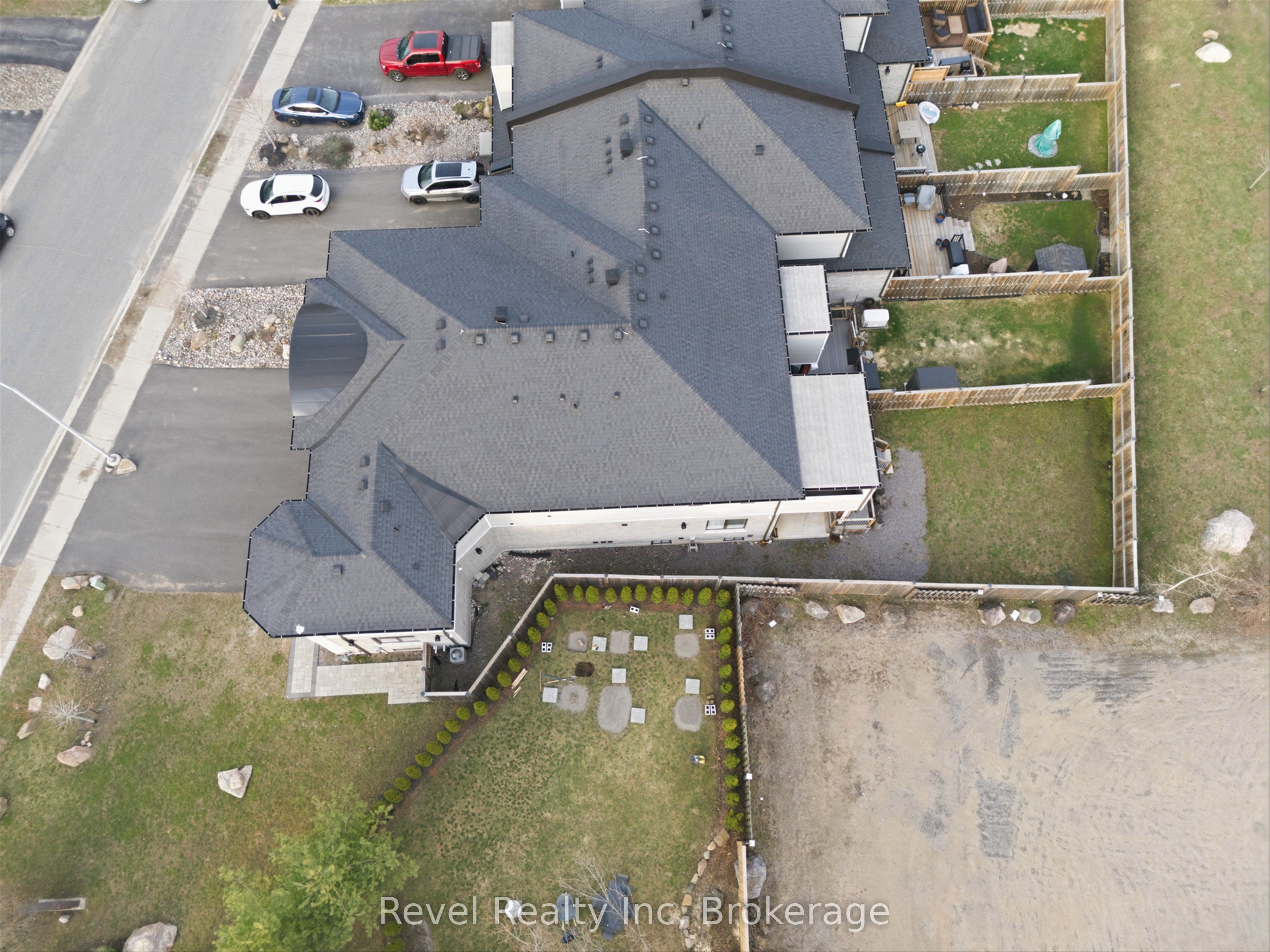 181 Anglo Street, Bracebridge, ON P1L 2H3 photo 4
