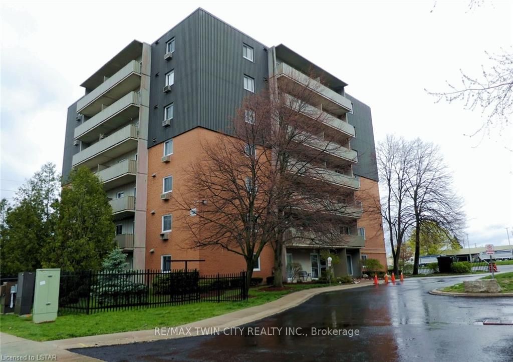 1100 Jalna Boulevard 304, London South, ON N6E 2M2