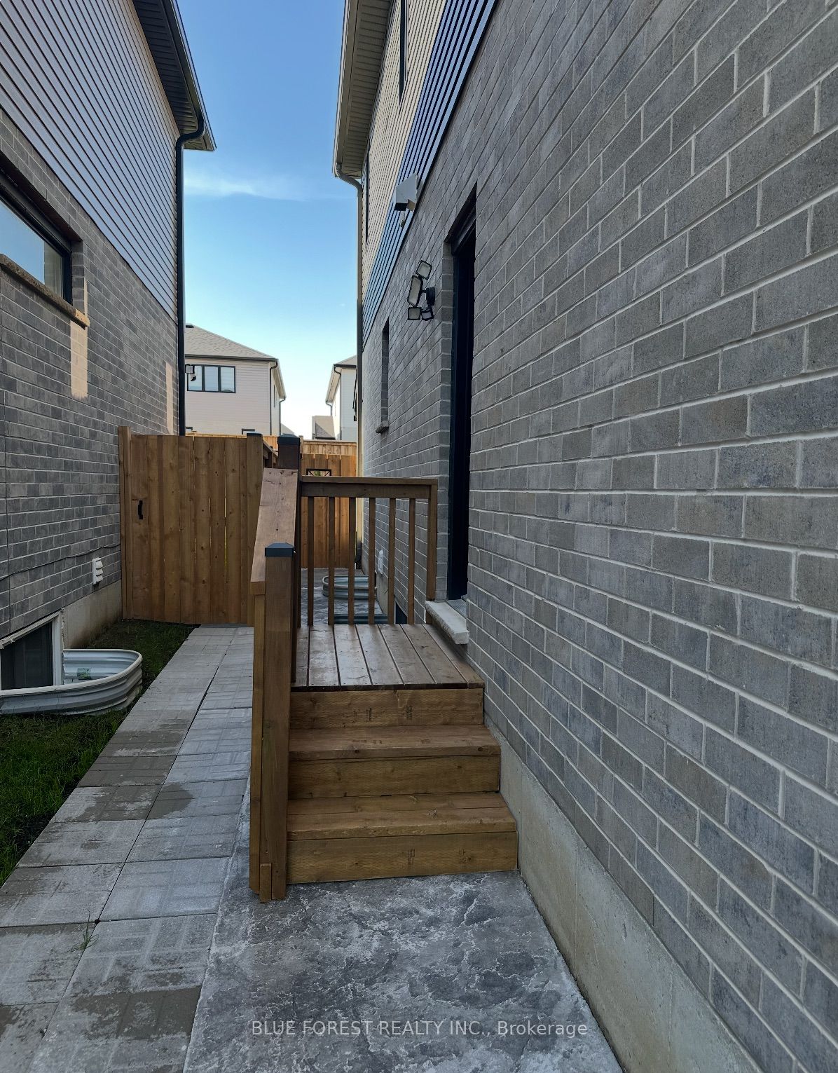 1458 Wright Crescent, London North, ON N6G 3R6 photo 3