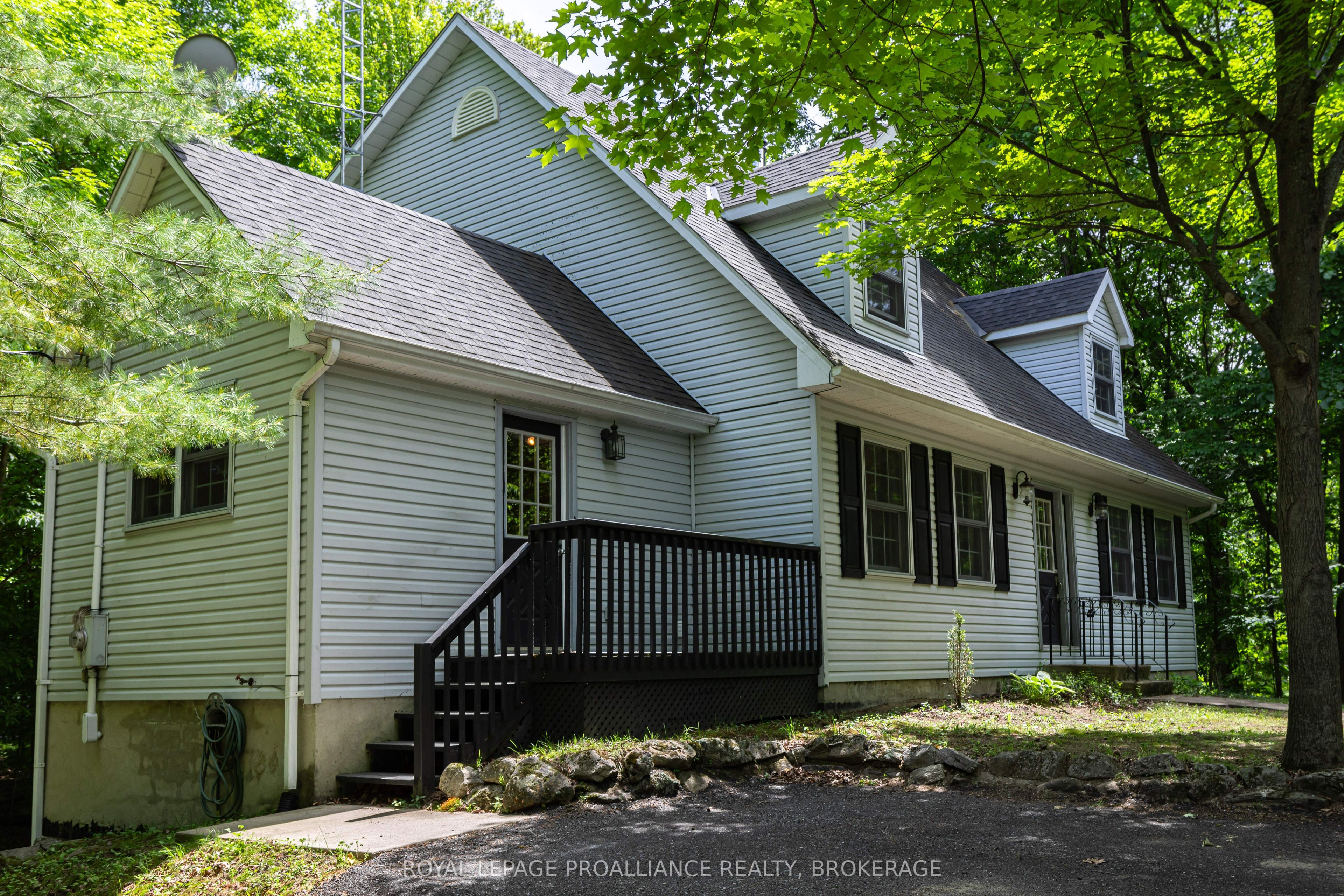 1403 Norway Road, Frontenac, ON K0H 2L0 photo 2