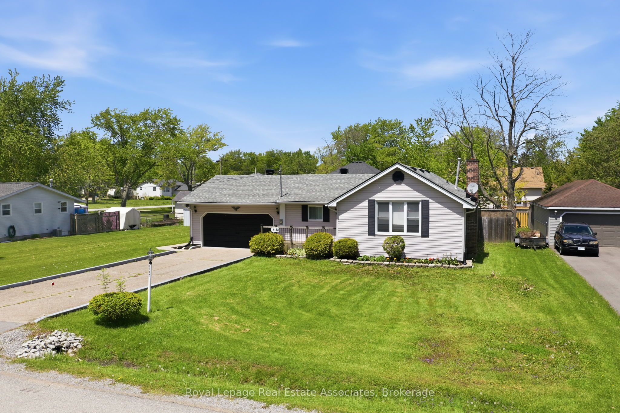 3132 Evadere Avenue, Fort Erie, ON L0S 1N0 photo 3