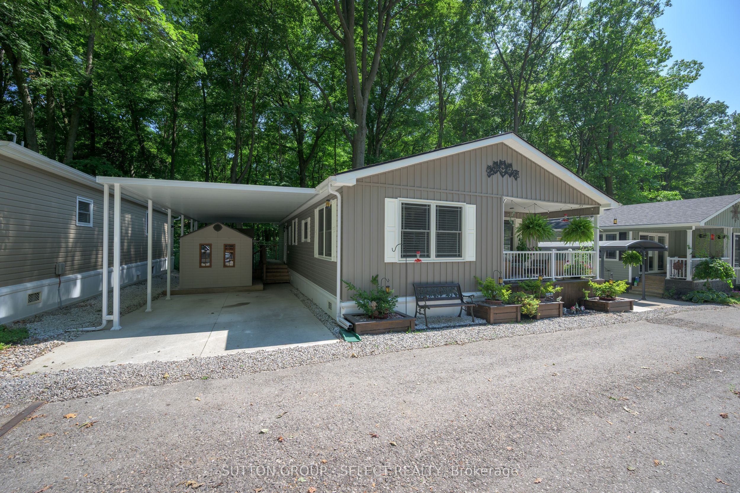 22790 AMIENS Road 31, Middlesex Centre, ON N0L 1R0