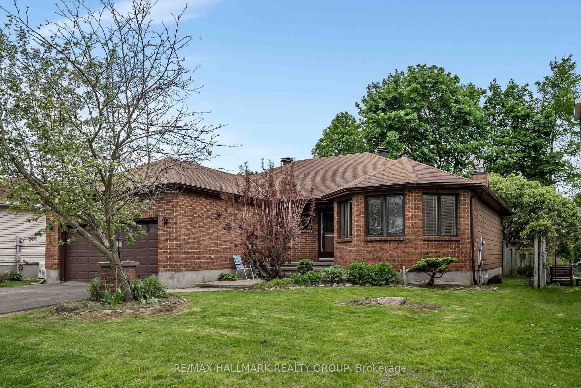 18 Randall James Drive, Stittsville - Munster - Richmond, ON K2S 1L9