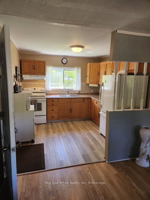 56 Horseshoe Lane, Armour, ON P0A 1L0 photo 3