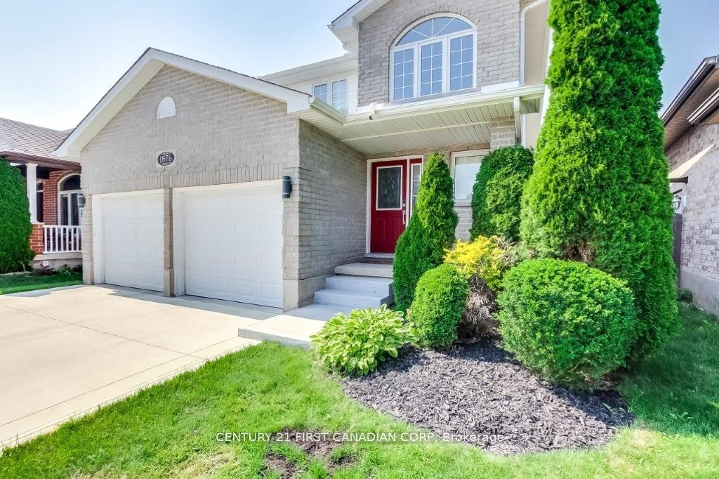 1876 Coronation Drive, London North, ON N6G 0A5 photo 2