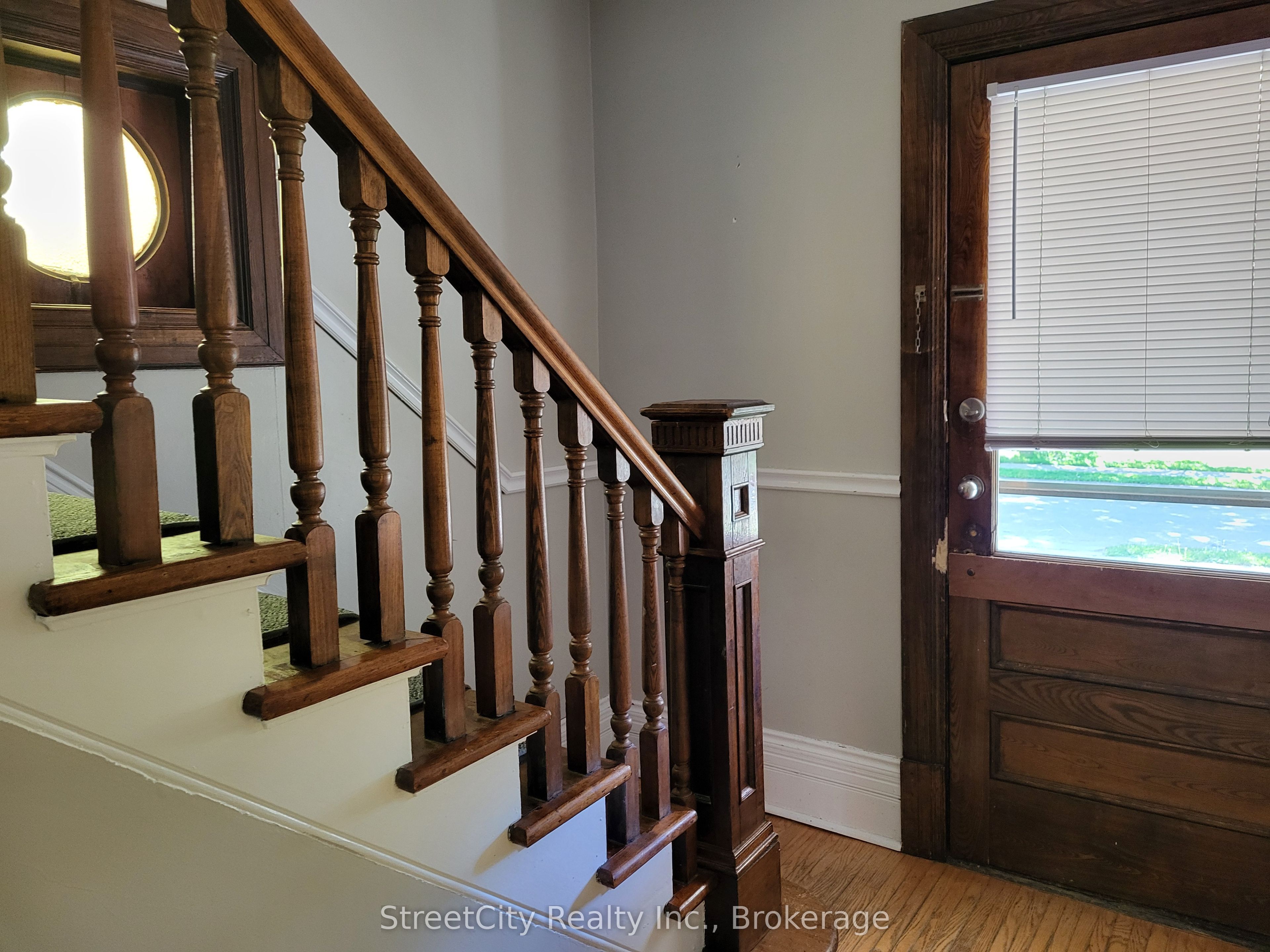 12 Mercer Street, Stratford, ON N5A 6J4 photo 5