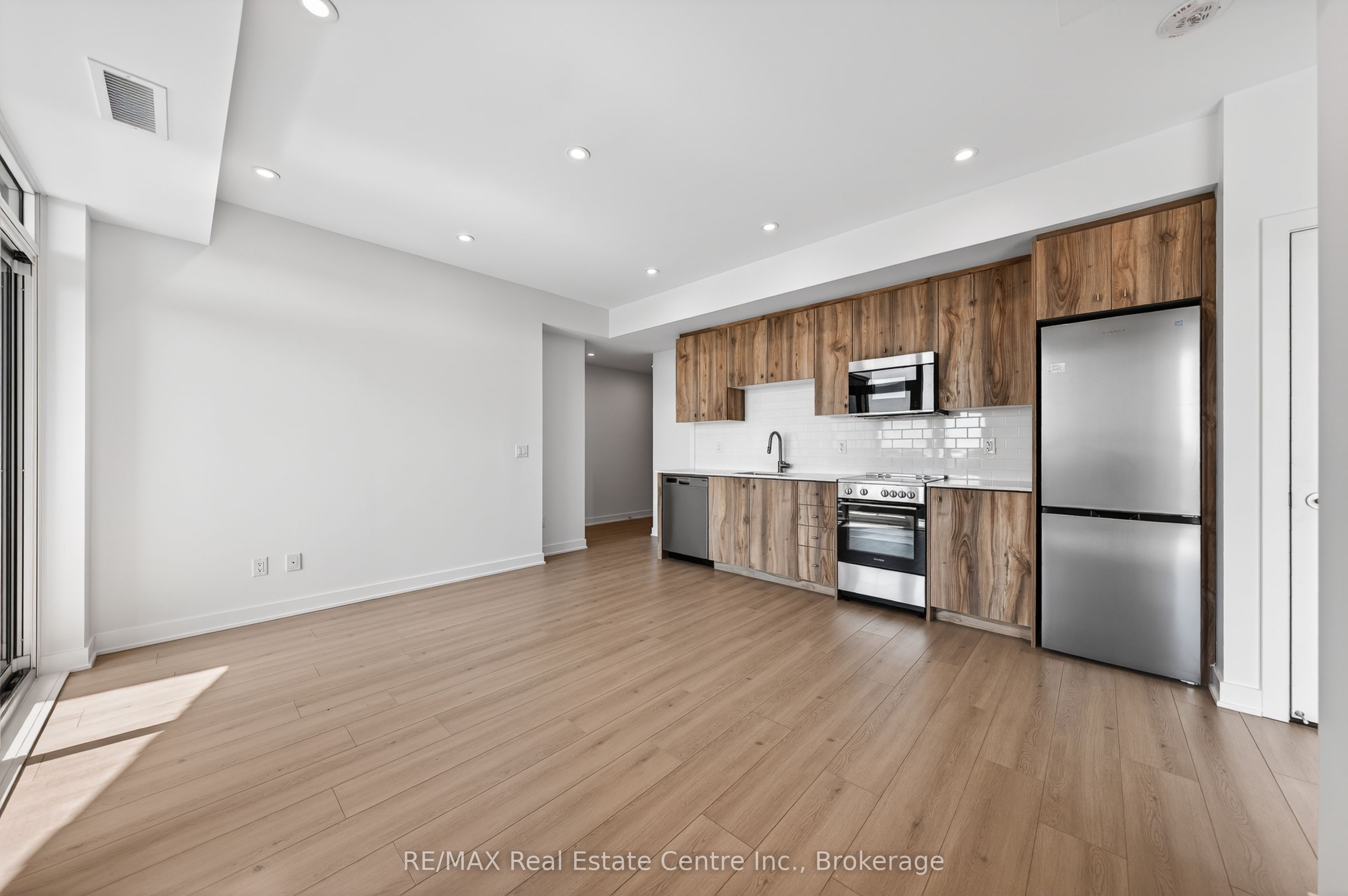 25 Wellington Street 3103, Kitchener, ON N2G 0E4 photo 5
