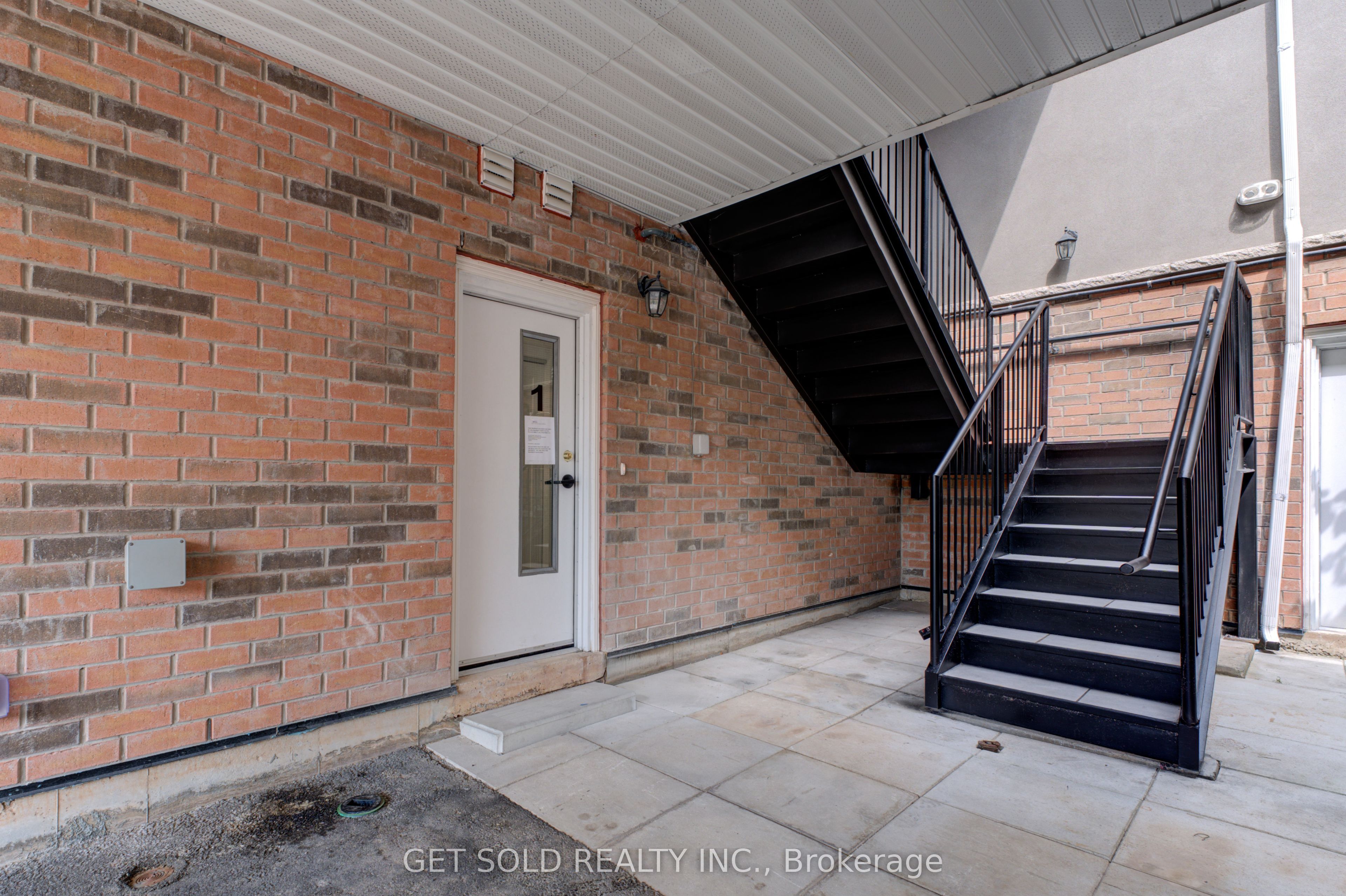 6701 Thorold Stone Road 1, Niagara Falls, ON L2J 1B3 photo 2