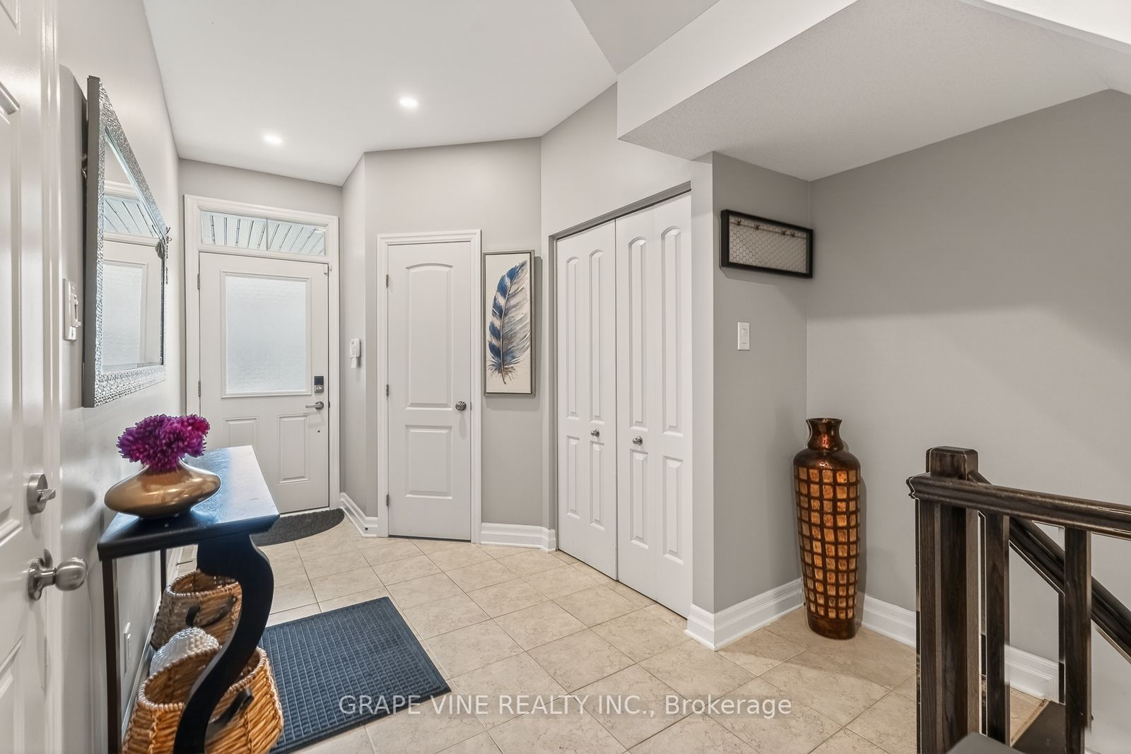 112 Hawkshaw Crescent, Barrhaven, ON K2J 0J6 photo 4