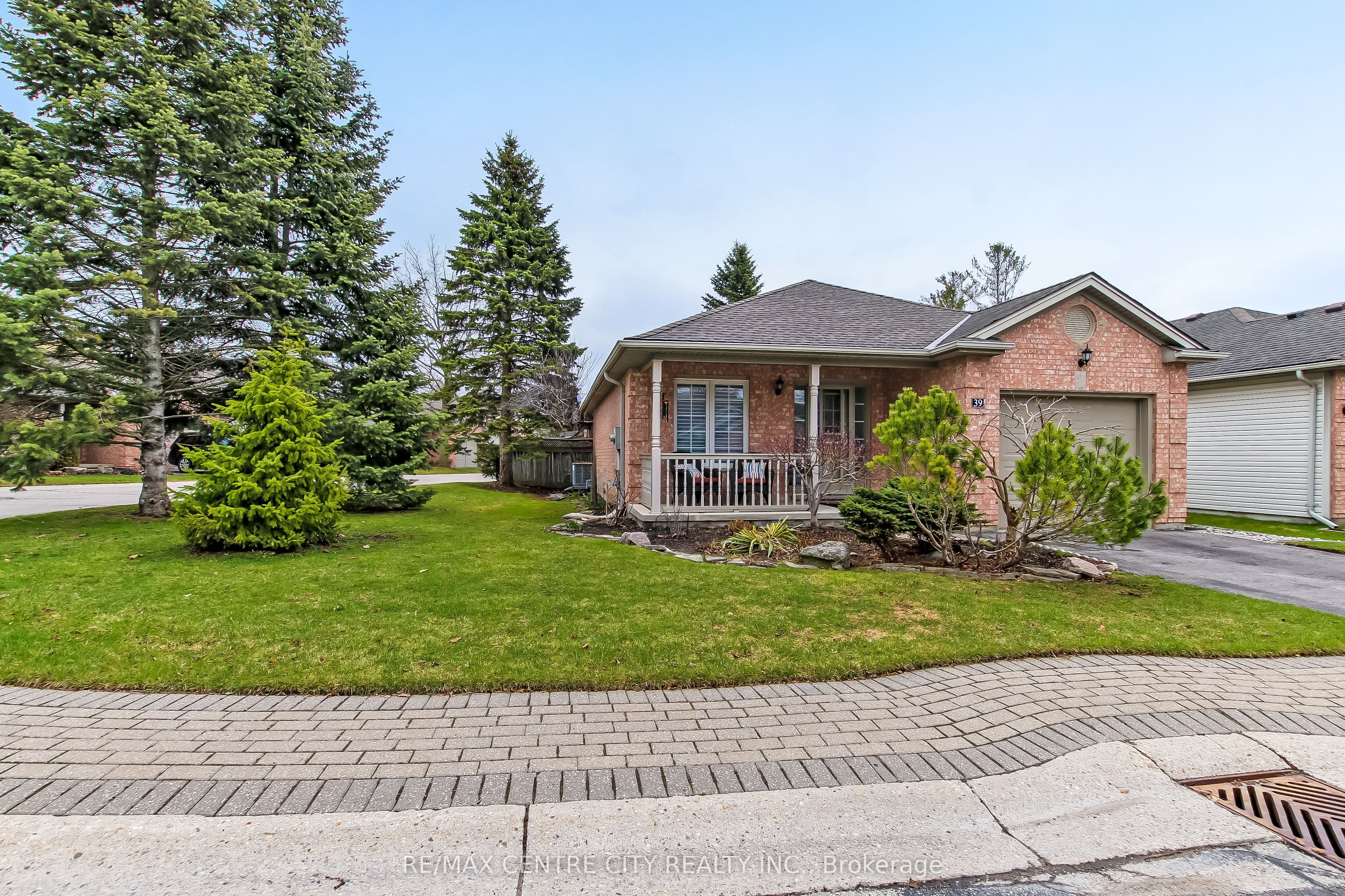 145 North Centre Road 39, London North, ON N5X 4C7