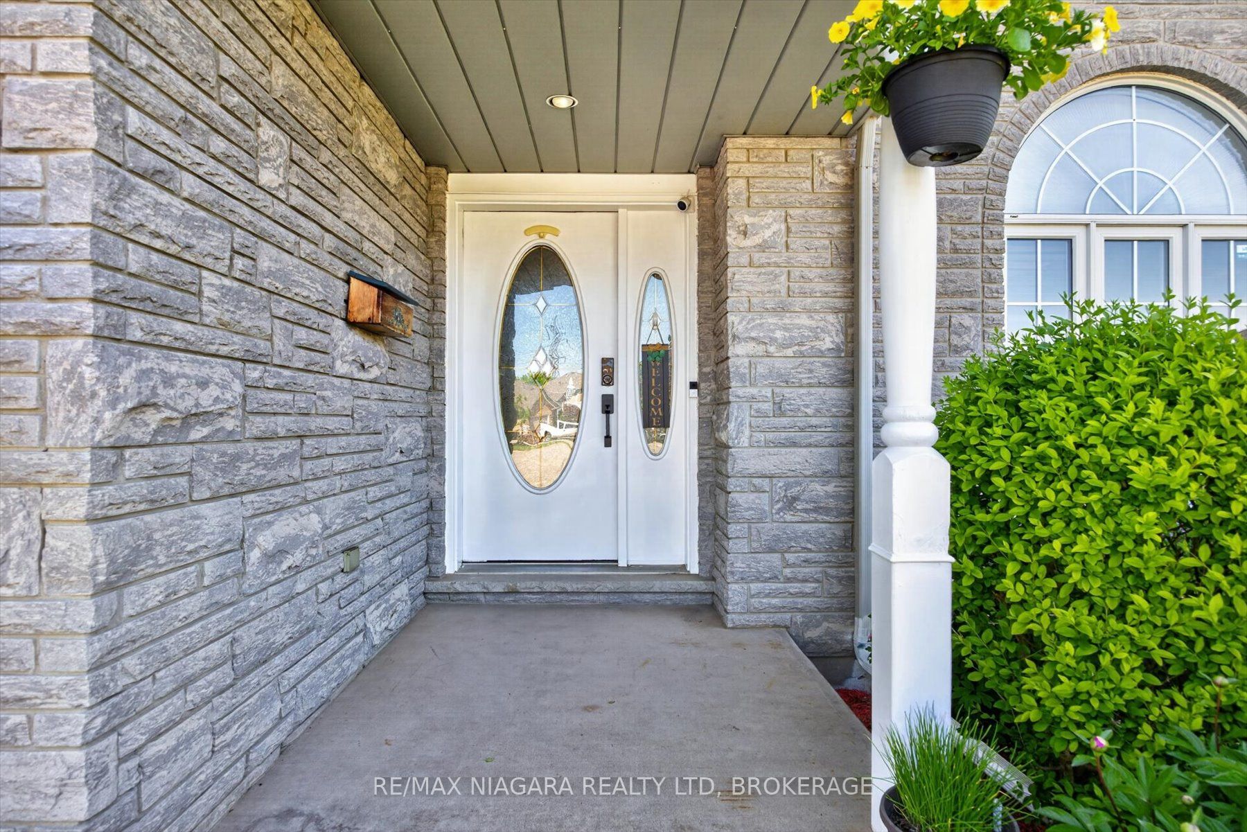 4457 Kathleen Crescent, Niagara Falls, ON L2H 3H8 photo 5