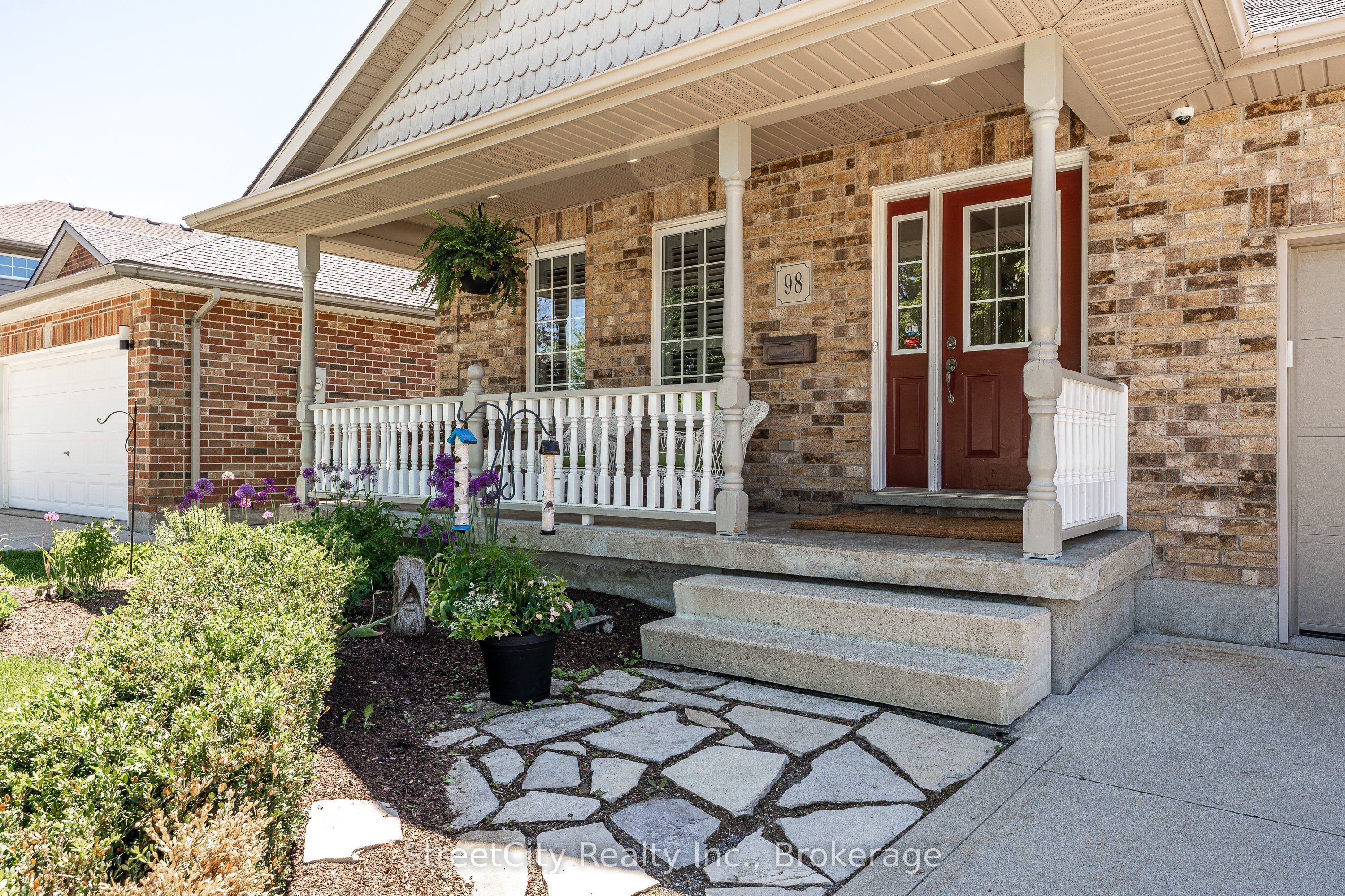 98 Abraham Drive, Stratford, ON N5A 8B1 photo 2