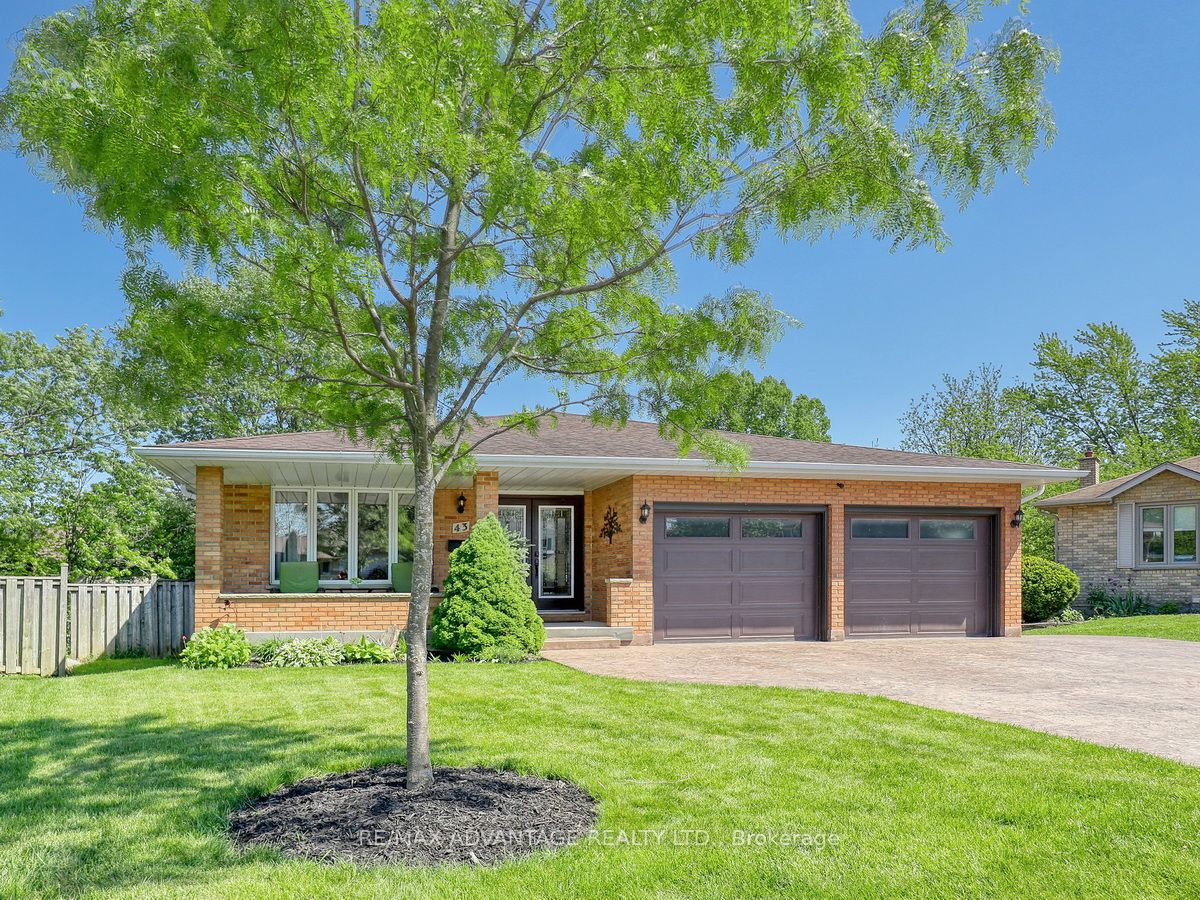 43 Lynngate Grove, London South, ON N6K 3S7