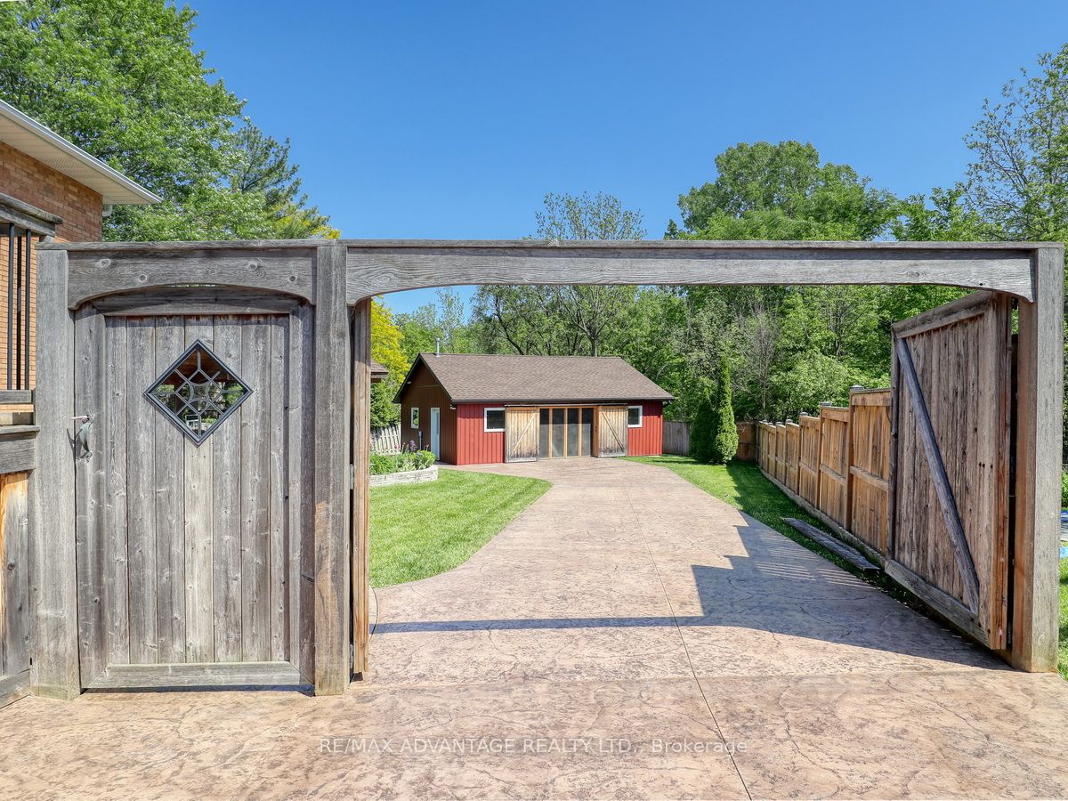 43 Lynngate Grove, London South, ON N6K 3S7 photo 2