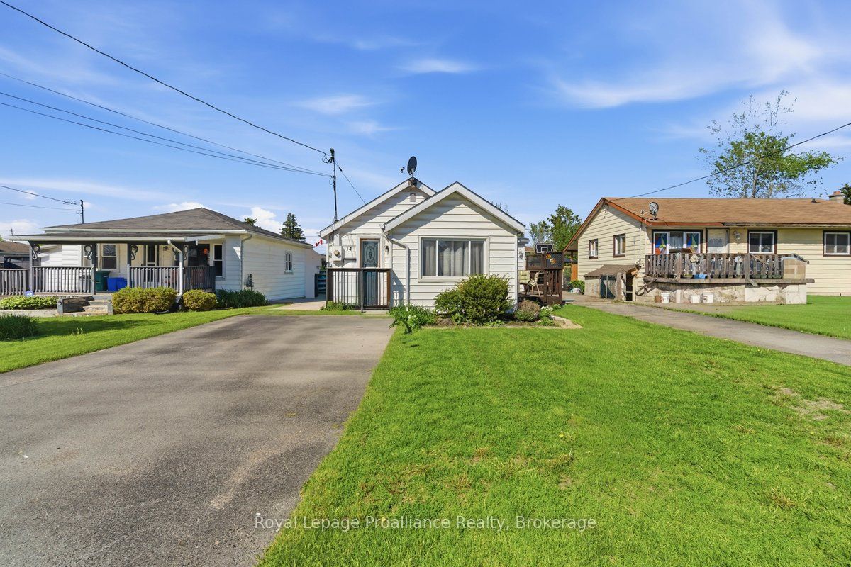14 Ramsay Avenue, Quinte West, ON K8V 2P5
