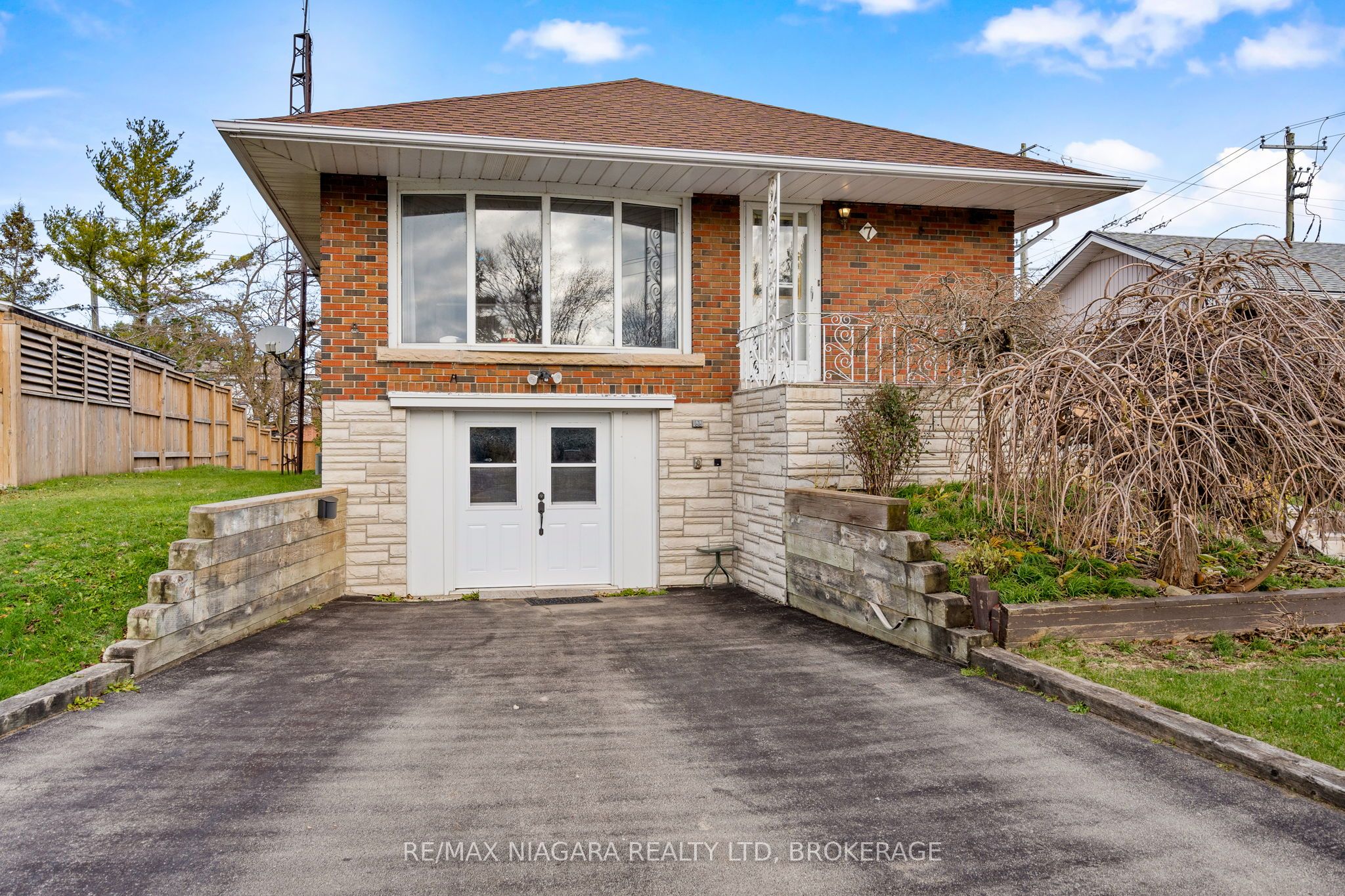 7 South Crescent, Port Colborne, ON L3K 2X8 photo 4