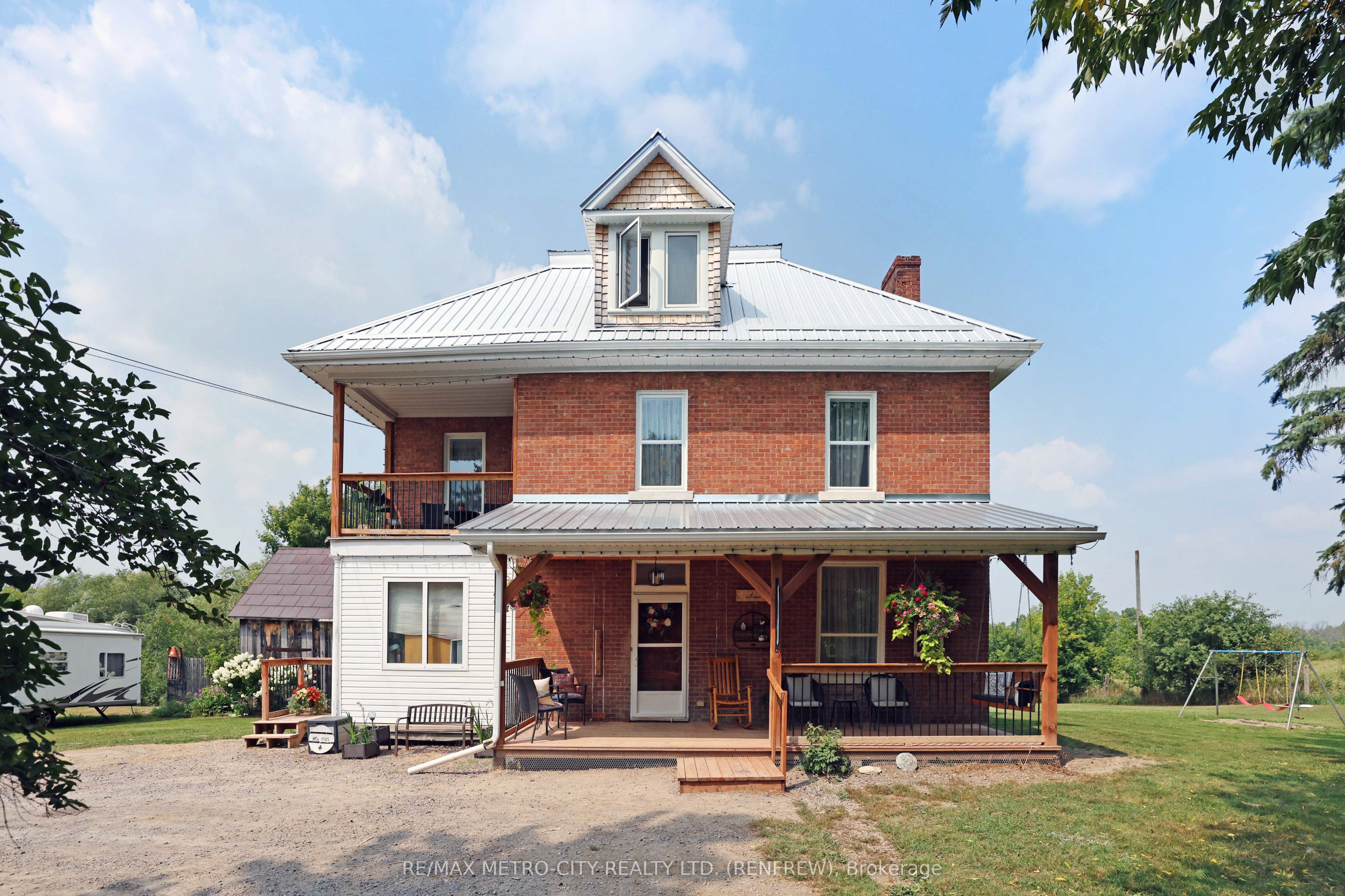 1380 Highway 132 Highway, Admaston/Bromley, ON K7V 3Z5