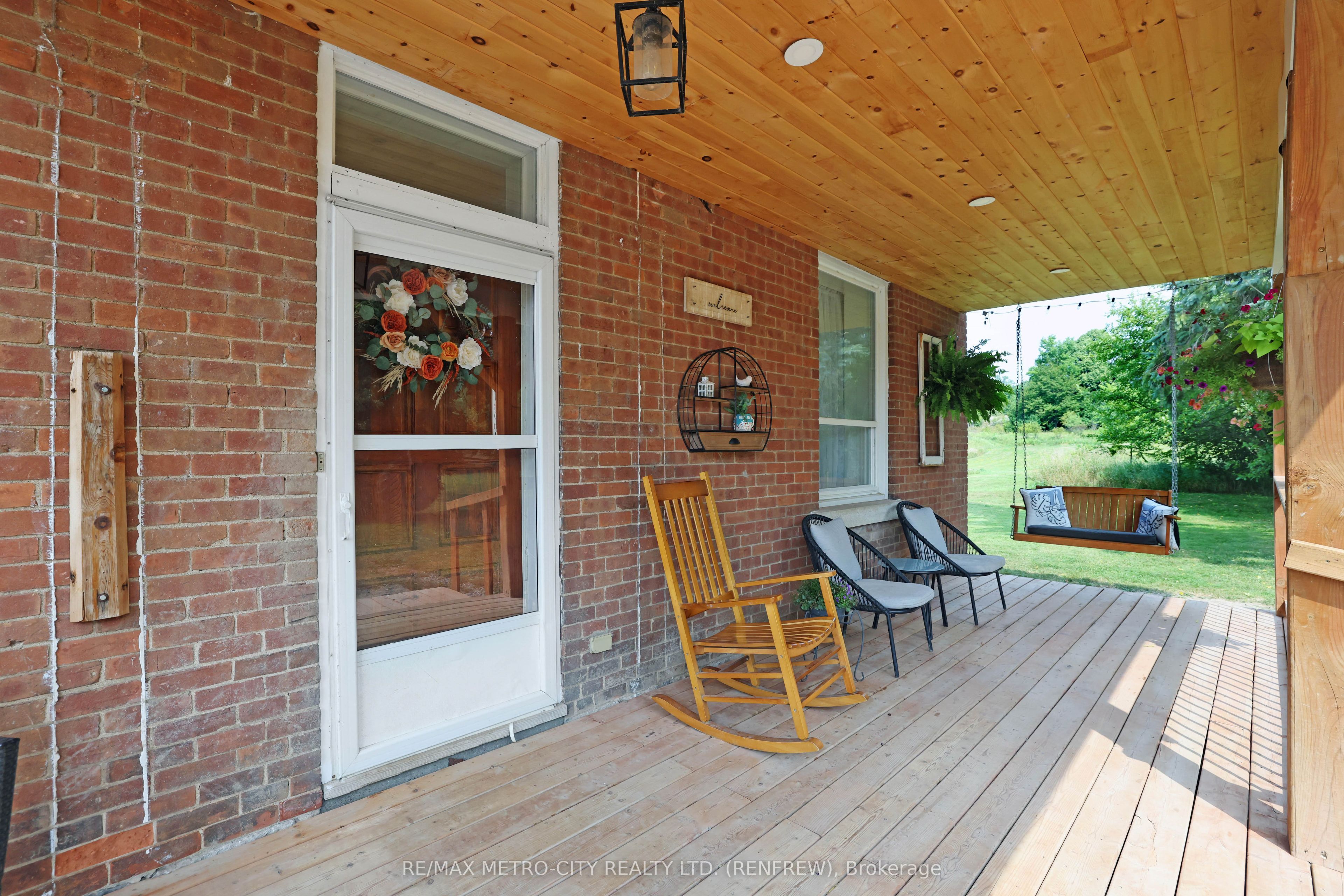 1380 Highway 132 Highway, Admaston/Bromley, ON K7V 3Z5 photo 4