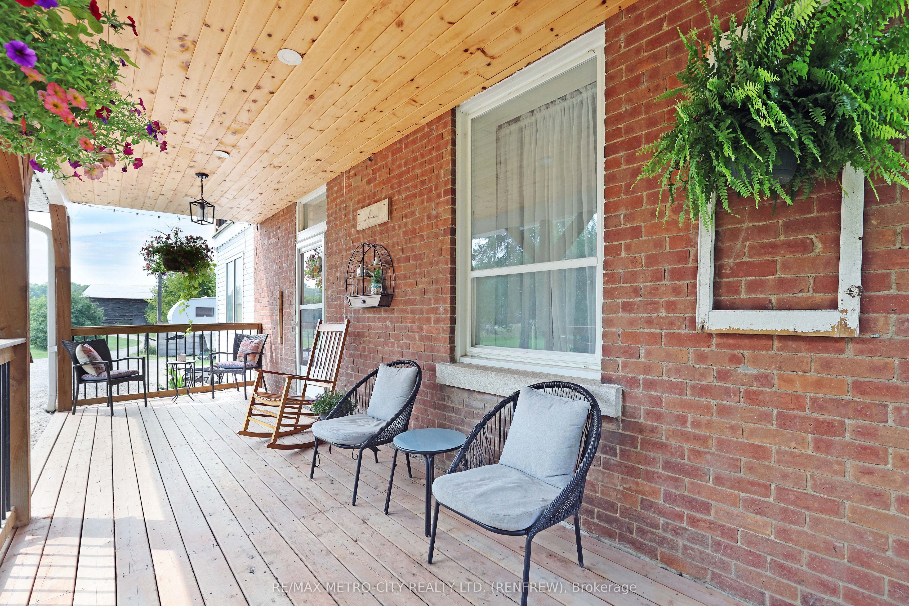 1380 Highway 132 Highway, Admaston/Bromley, ON K7V 3Z5 photo 5