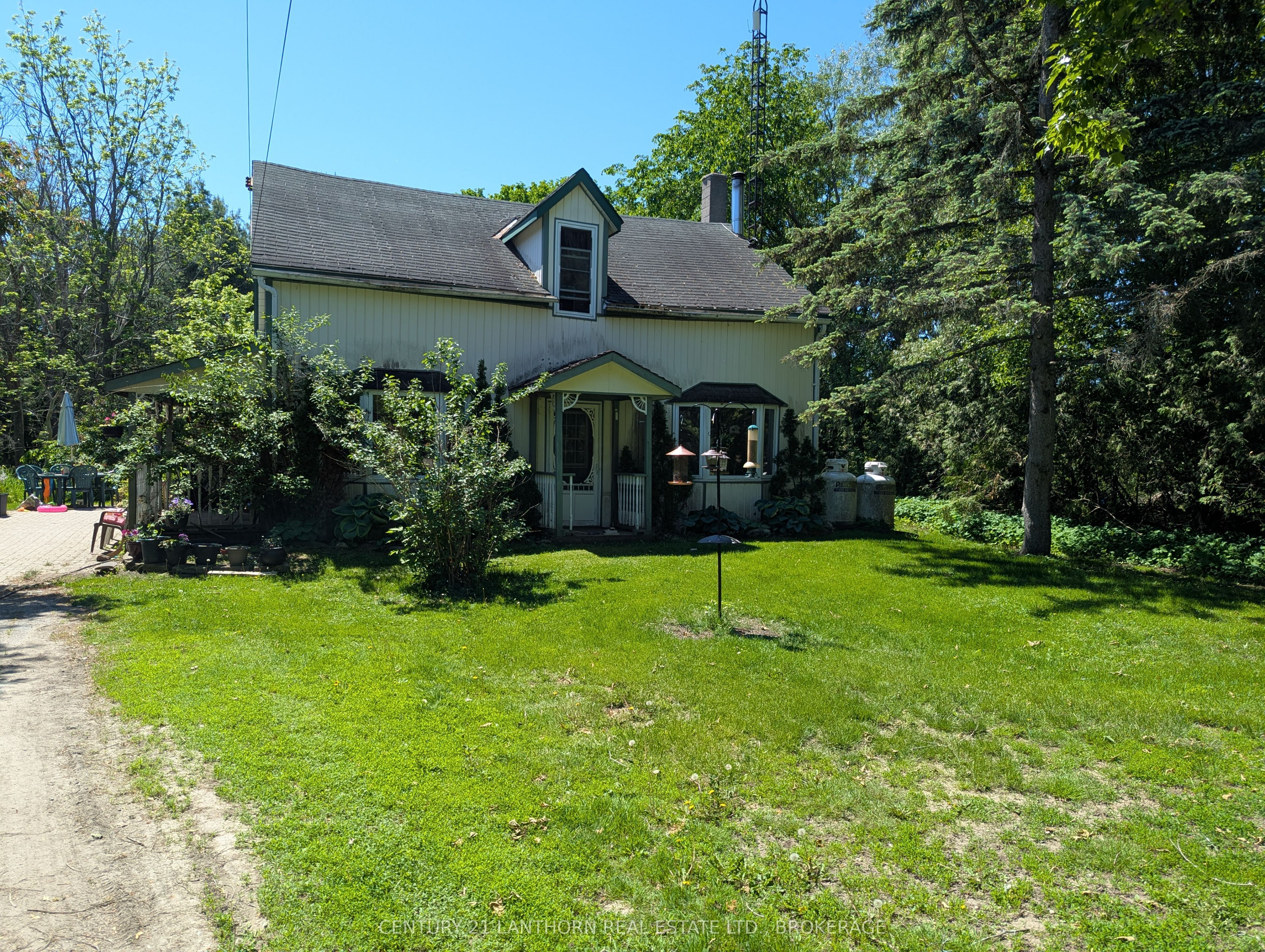 3227 County Road 32, Leeds and the Thousand Islands, ON K0H 2N0