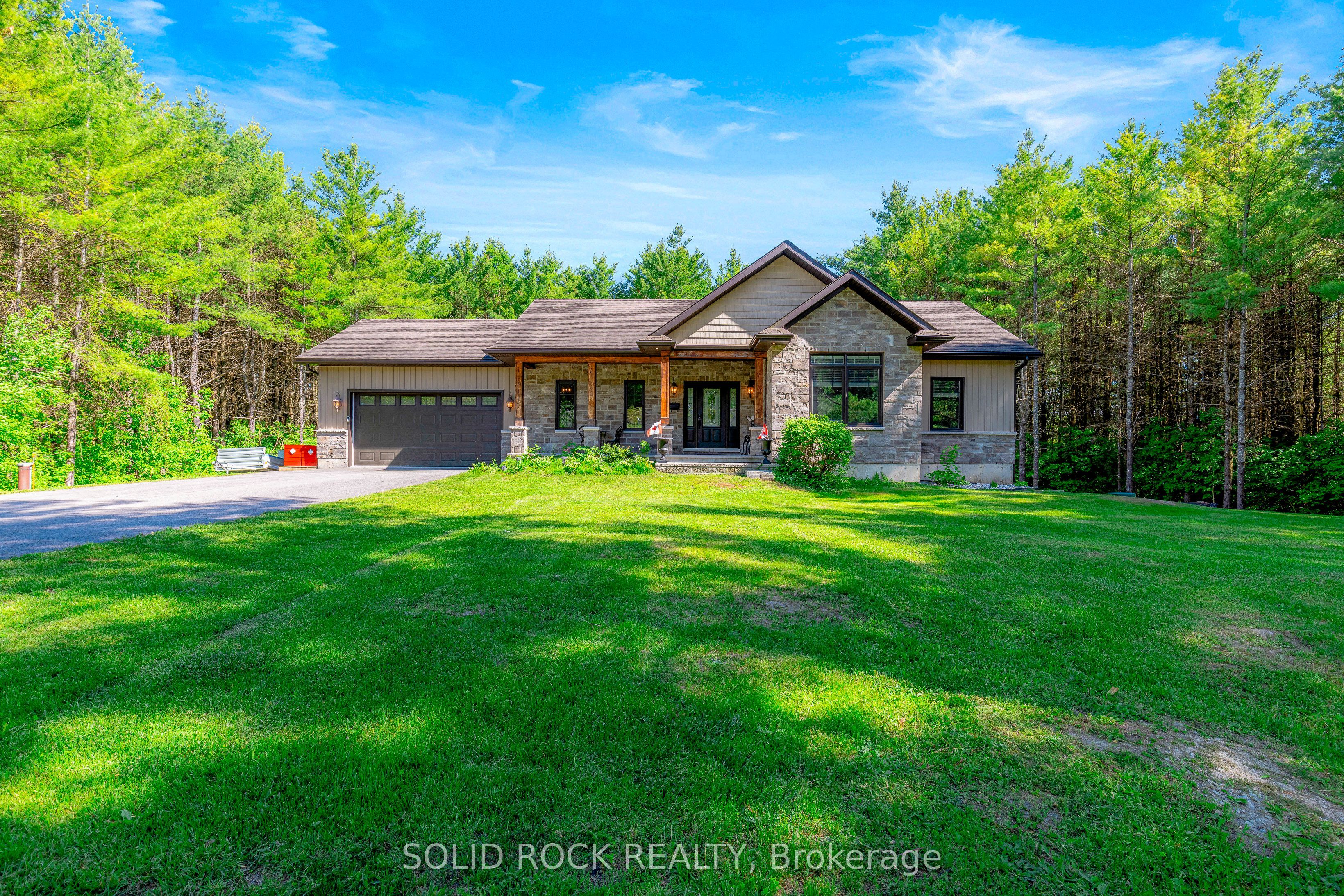 717 Upper Oak Leaf Road, Athens, ON K0E 1B0