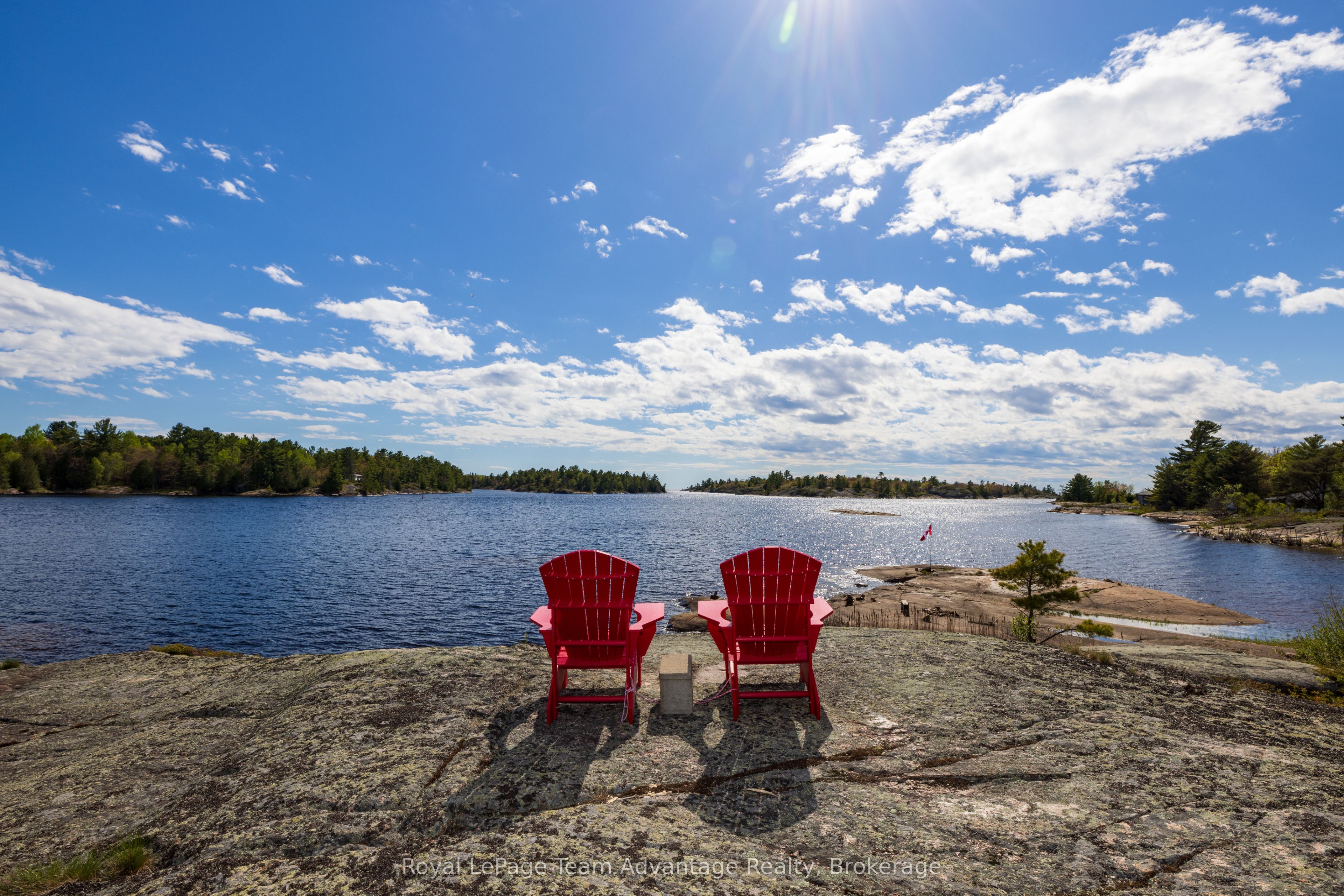 2420 Riverside (Britt) Drive, Parry Sound Remote Area, ON P0G 1A0 photo 2