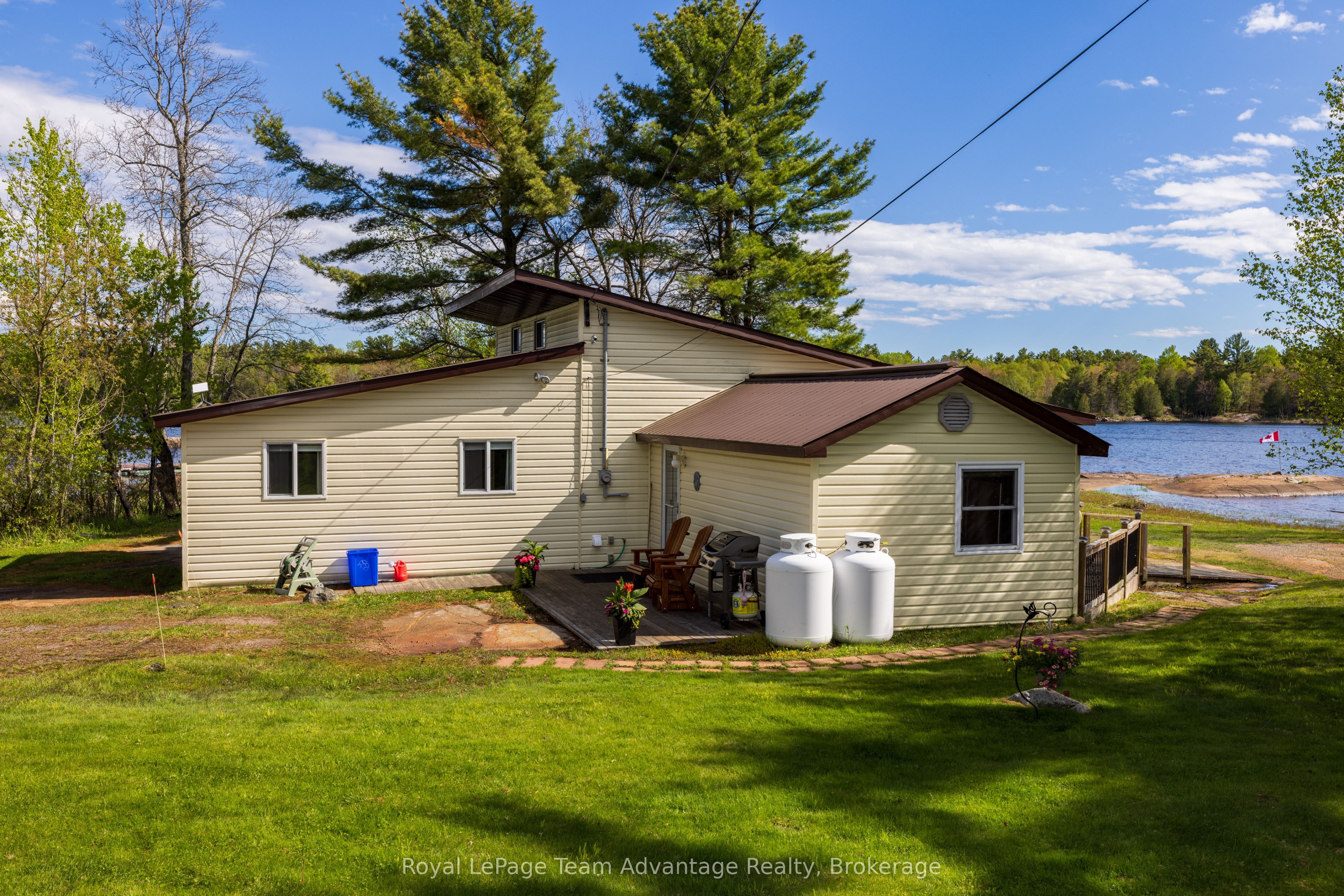 2420 Riverside (Britt) Drive, Parry Sound Remote Area, ON P0G 1A0 photo 5