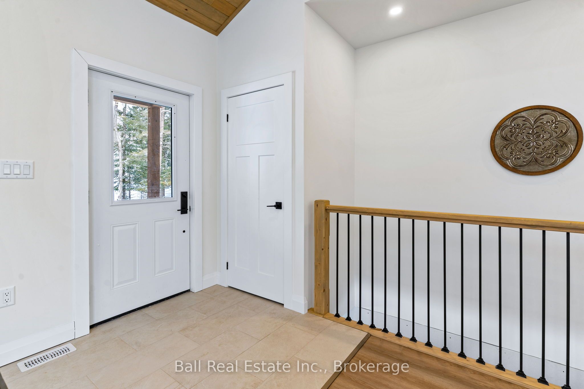 180 Lakeview Street, Dysart et al, ON K0M 1S0 photo 3